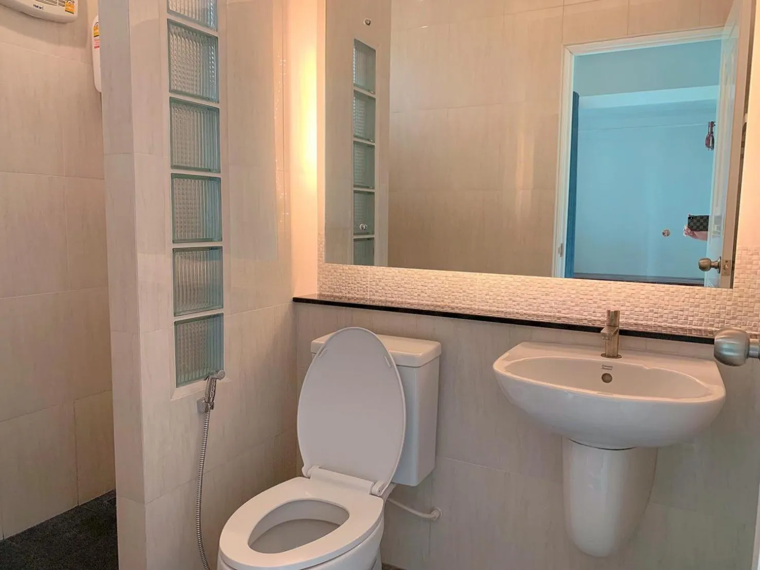 Bathroom in Petchngam Home Resort