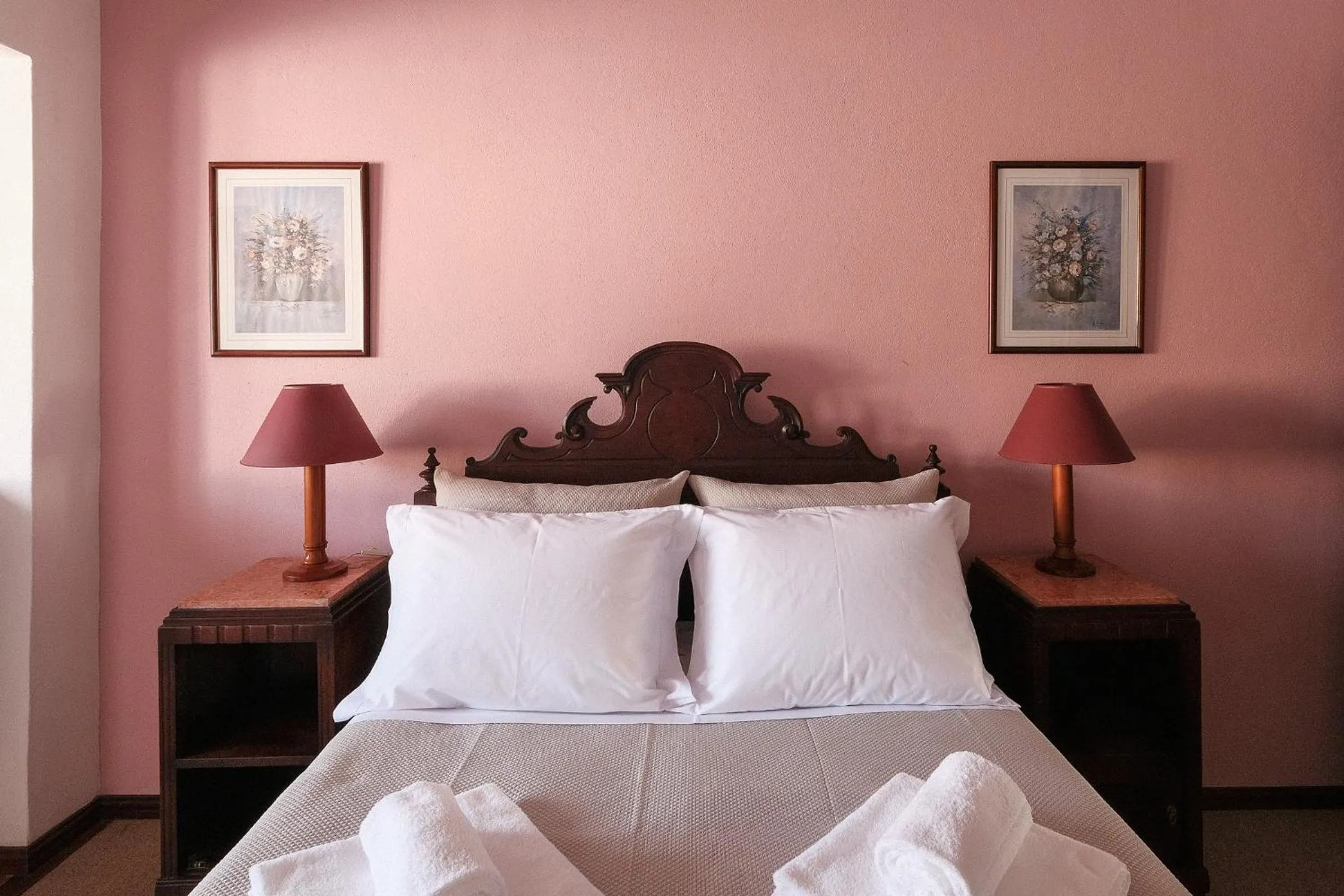 Double Room with Private Bathroom in Home of pilgrims d`Apúlia