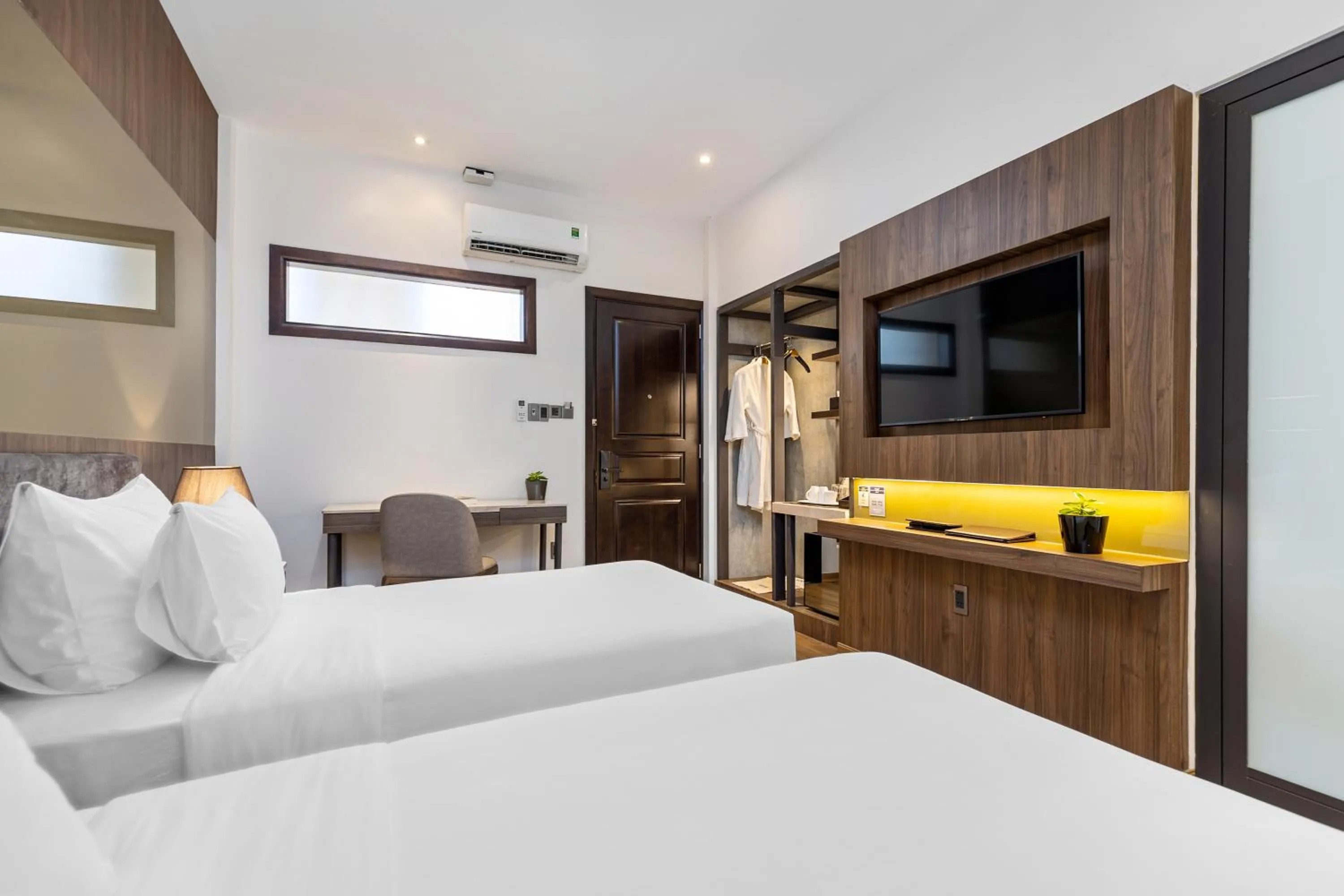 Photo of the whole room, Bed in Hadiva Boutique Hotel