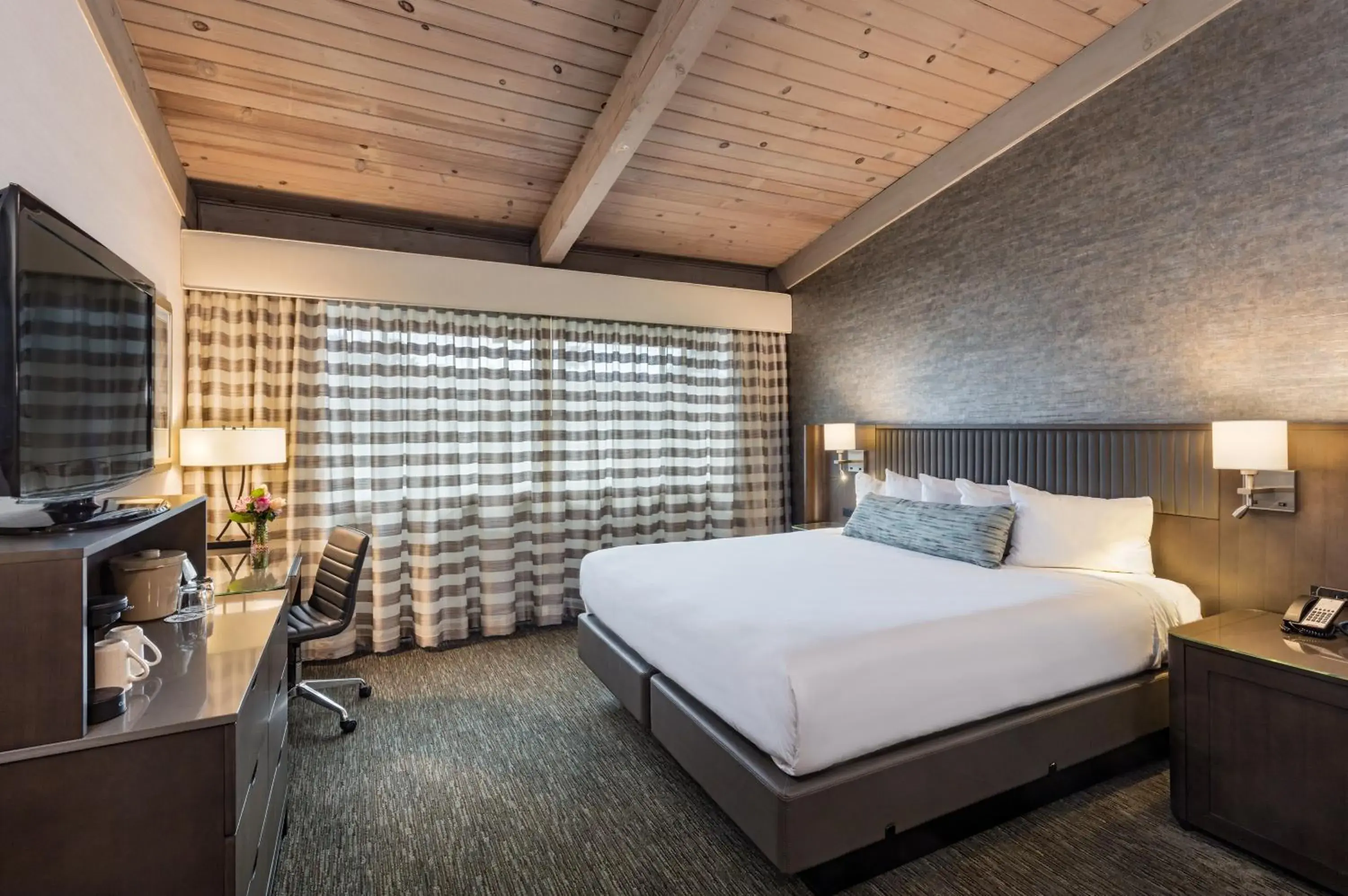Bed in Handlery Hotel San Diego Bed in Handlery Hotel San Diego