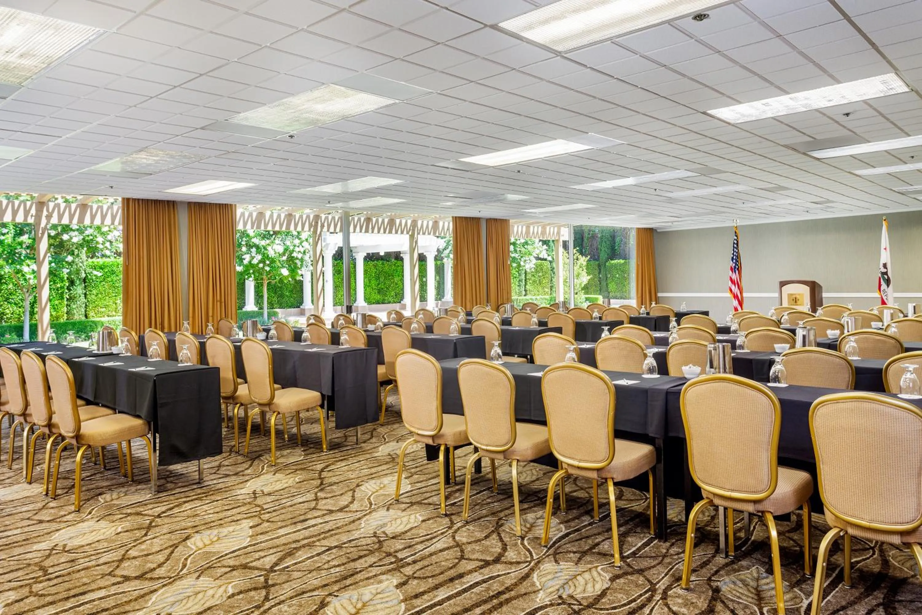 Business facilities in Handlery Hotel San Diego