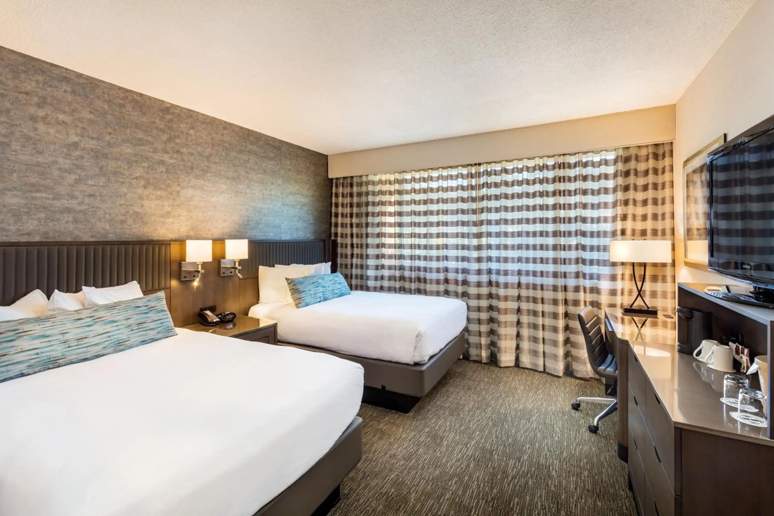 Bed in Handlery Hotel San Diego Bed in Handlery Hotel San Diego