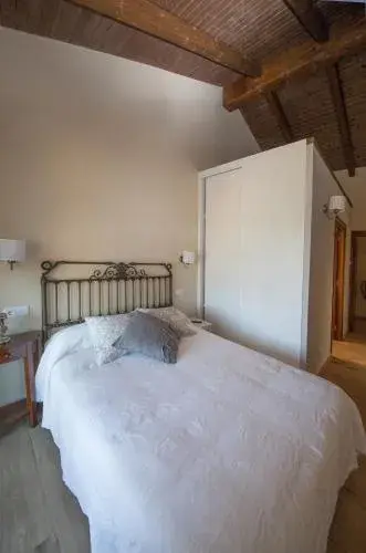 Double Room with Terrace - single occupancy in El Mirador de Bendones Double Room with Terrace - single occupancy in El Mirador de Bendones