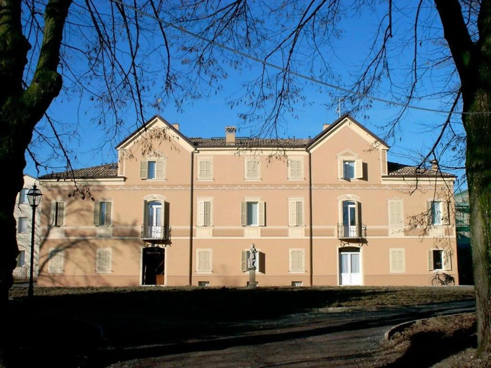 Property building in Villa Meli Lupi - Residenze Temporanee