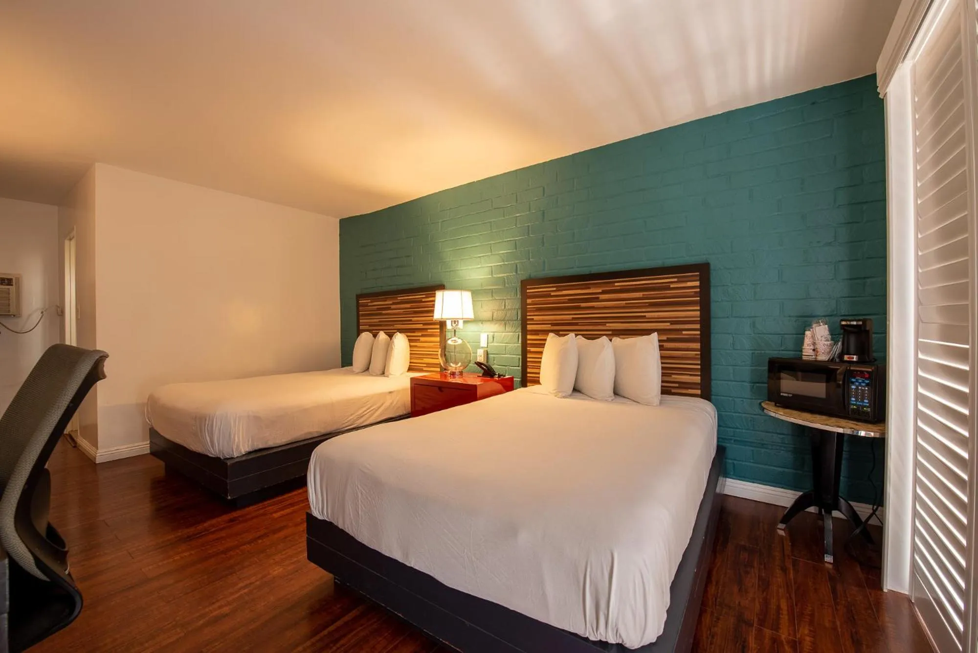 Hollywood Downtowner Inn