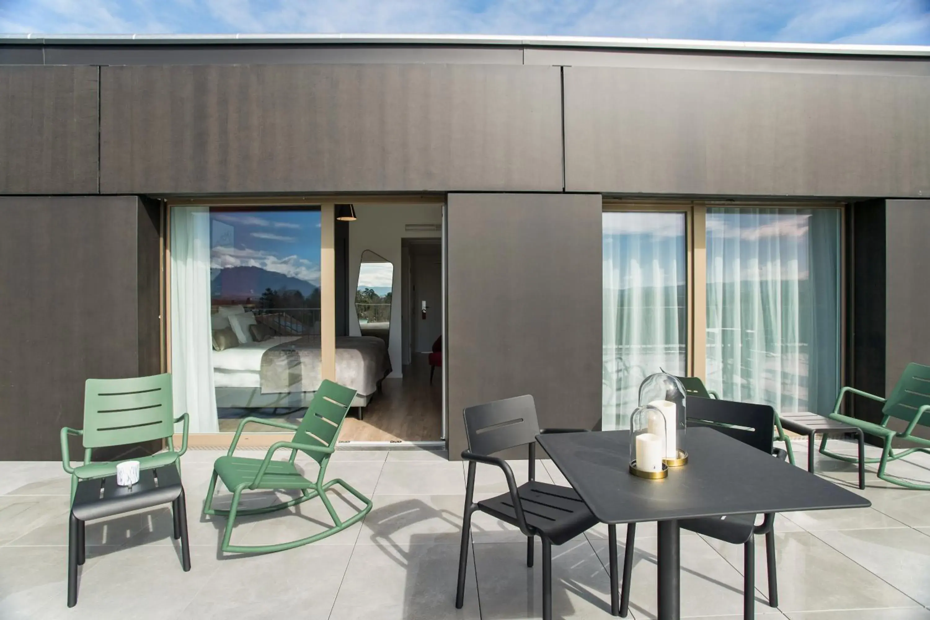 Property building in Appart'City Collection Genève Aéroport - Vernier Property building in Appart'City Collection Genève Aéroport - Vernier