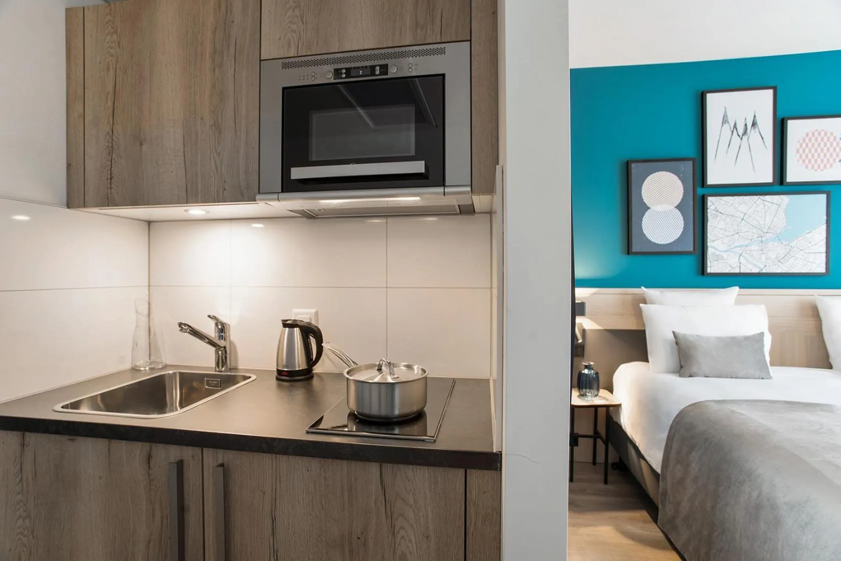 kitchen, Bed in Appart'City Collection Genève Aéroport - Vernier