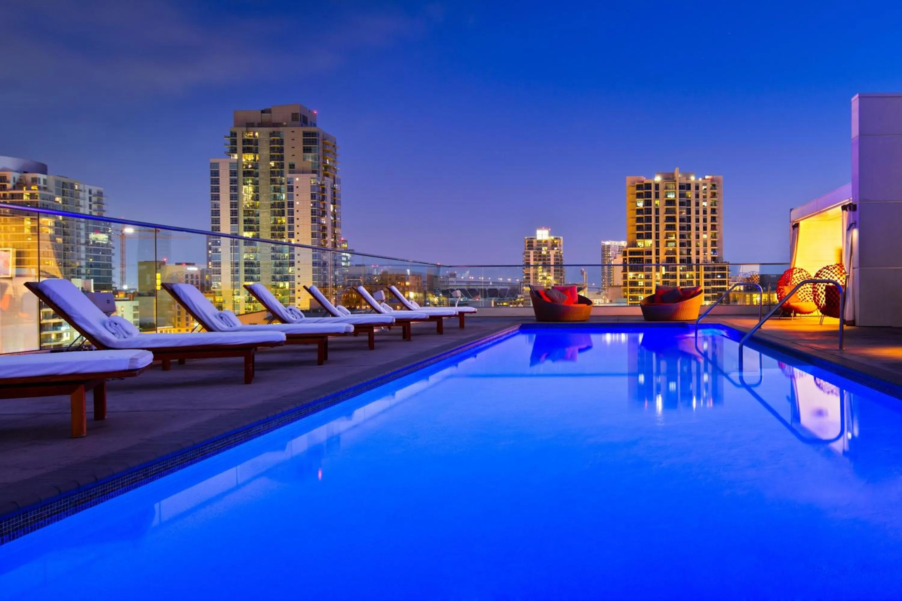 Swimming pool in Andaz San Diego, By Hyatt