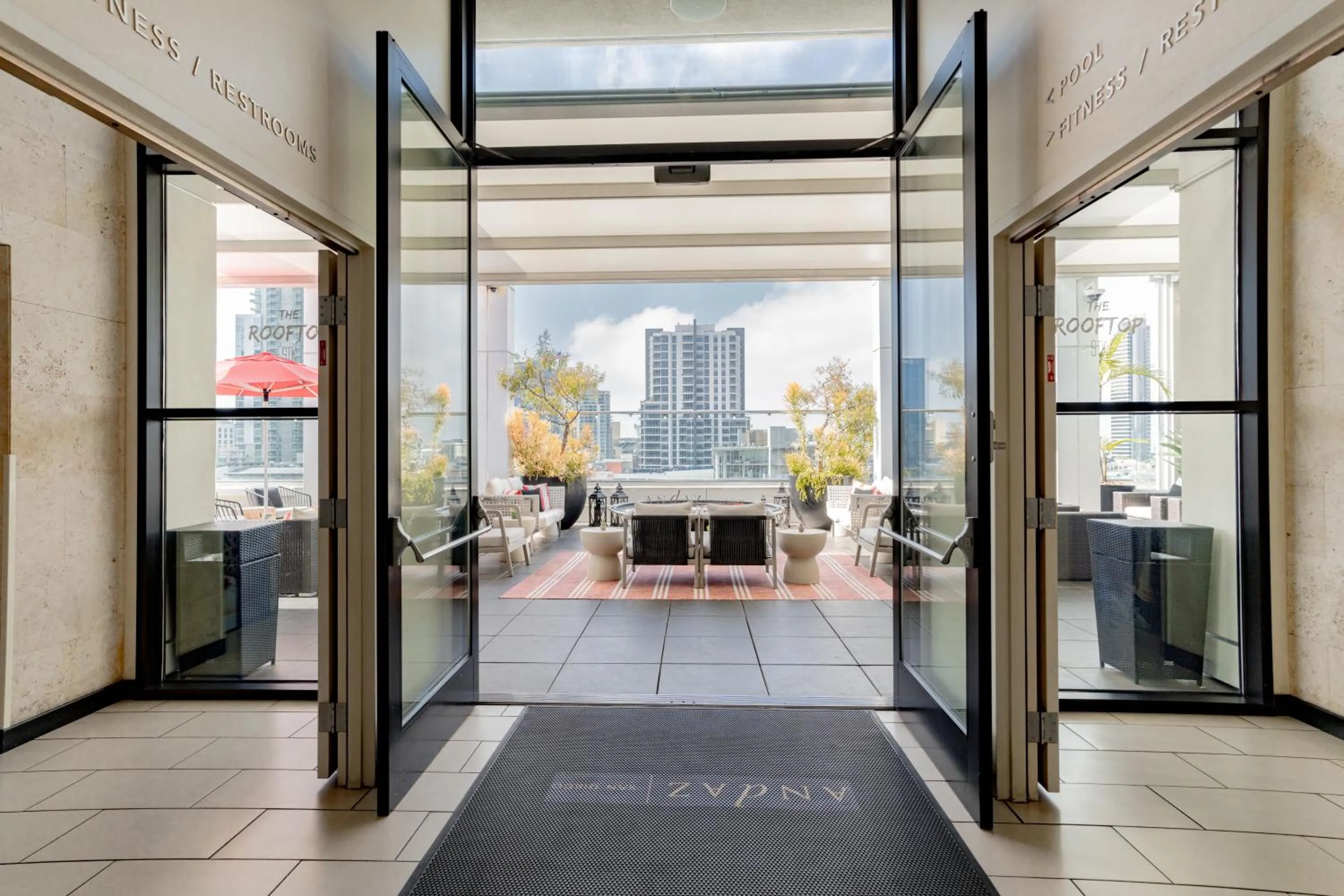 Restaurant/places to eat in Andaz San Diego, By Hyatt