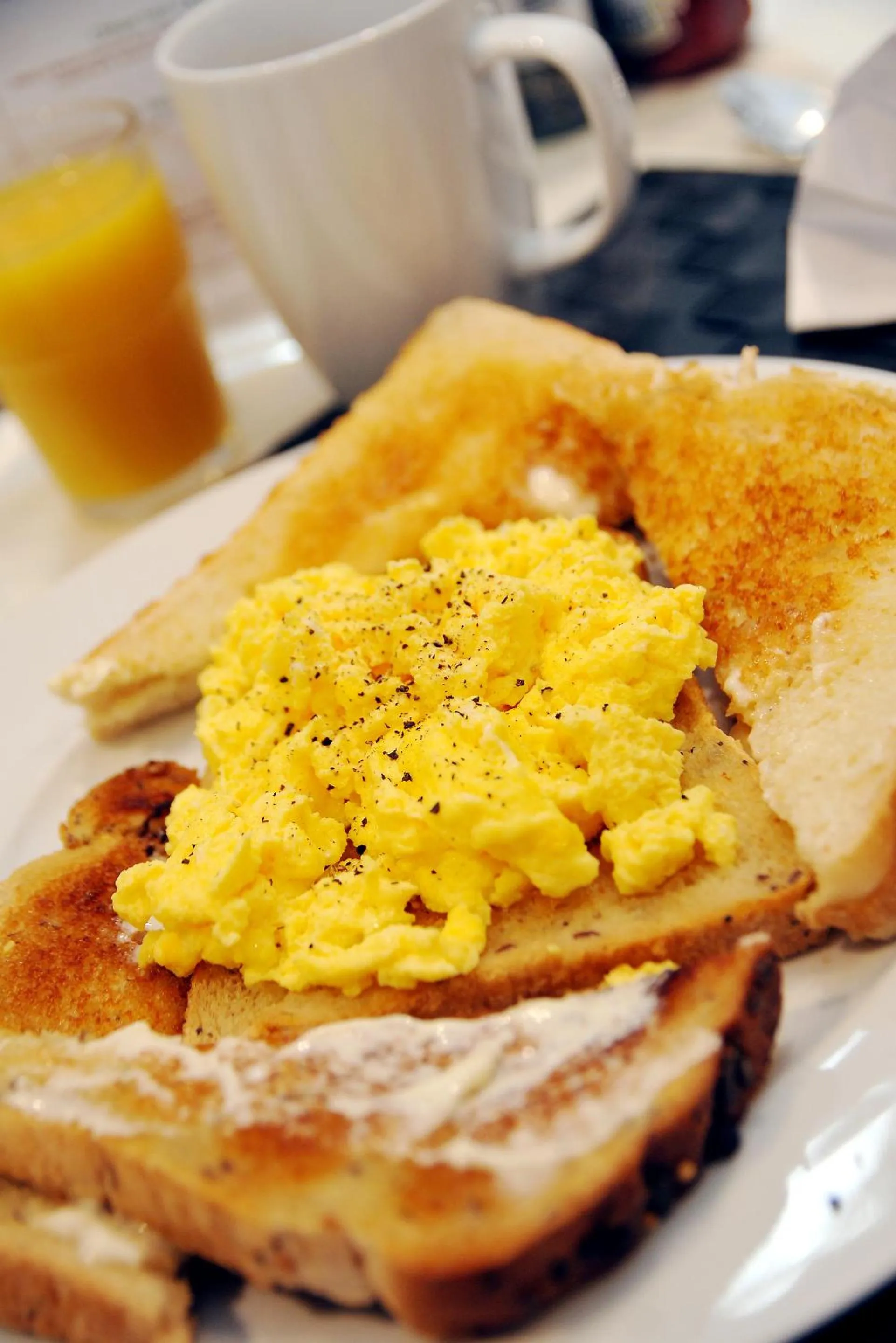 Breakfast in Apple Tree Place B&B