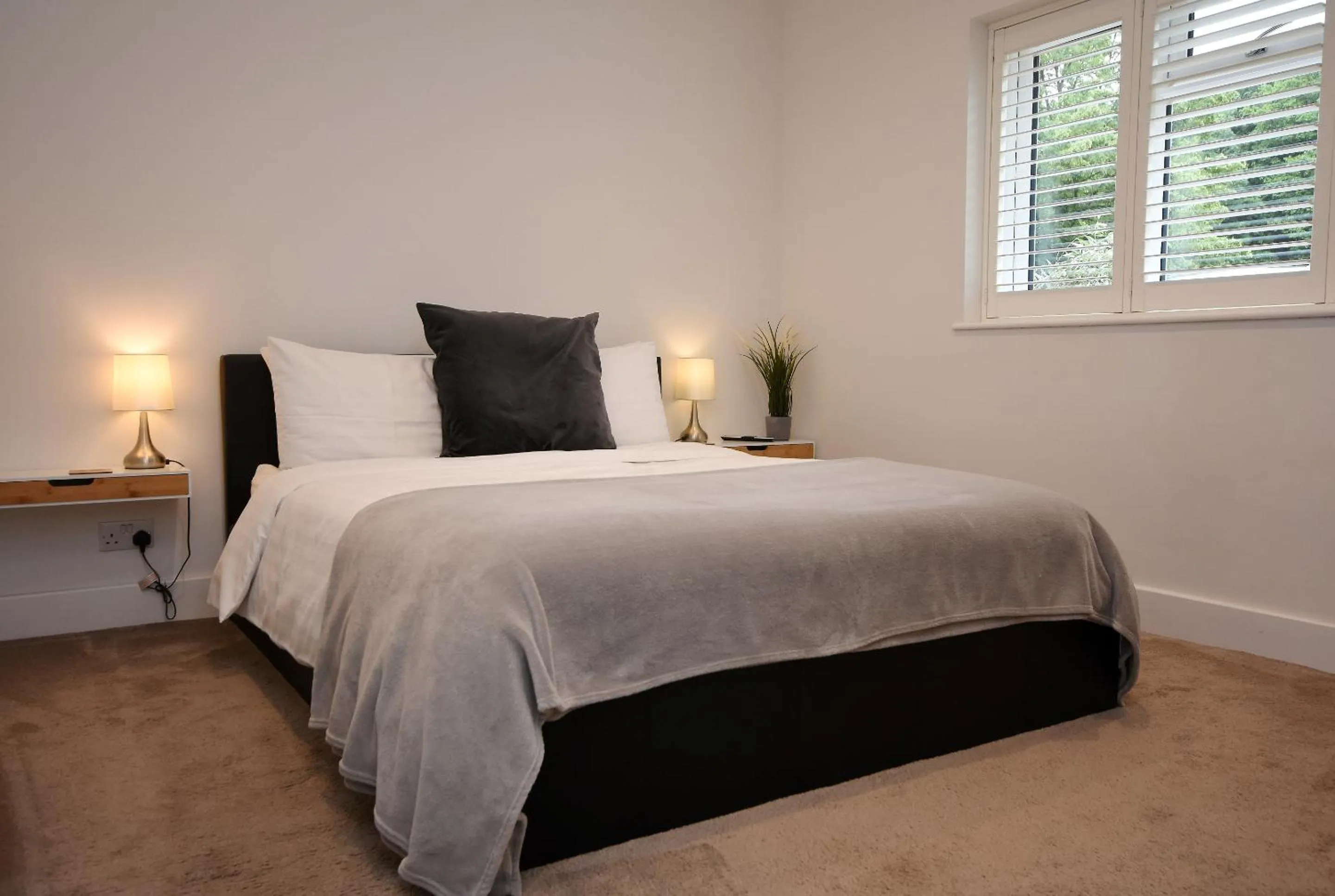 Bedroom, Bed in Apple Tree Place B&B