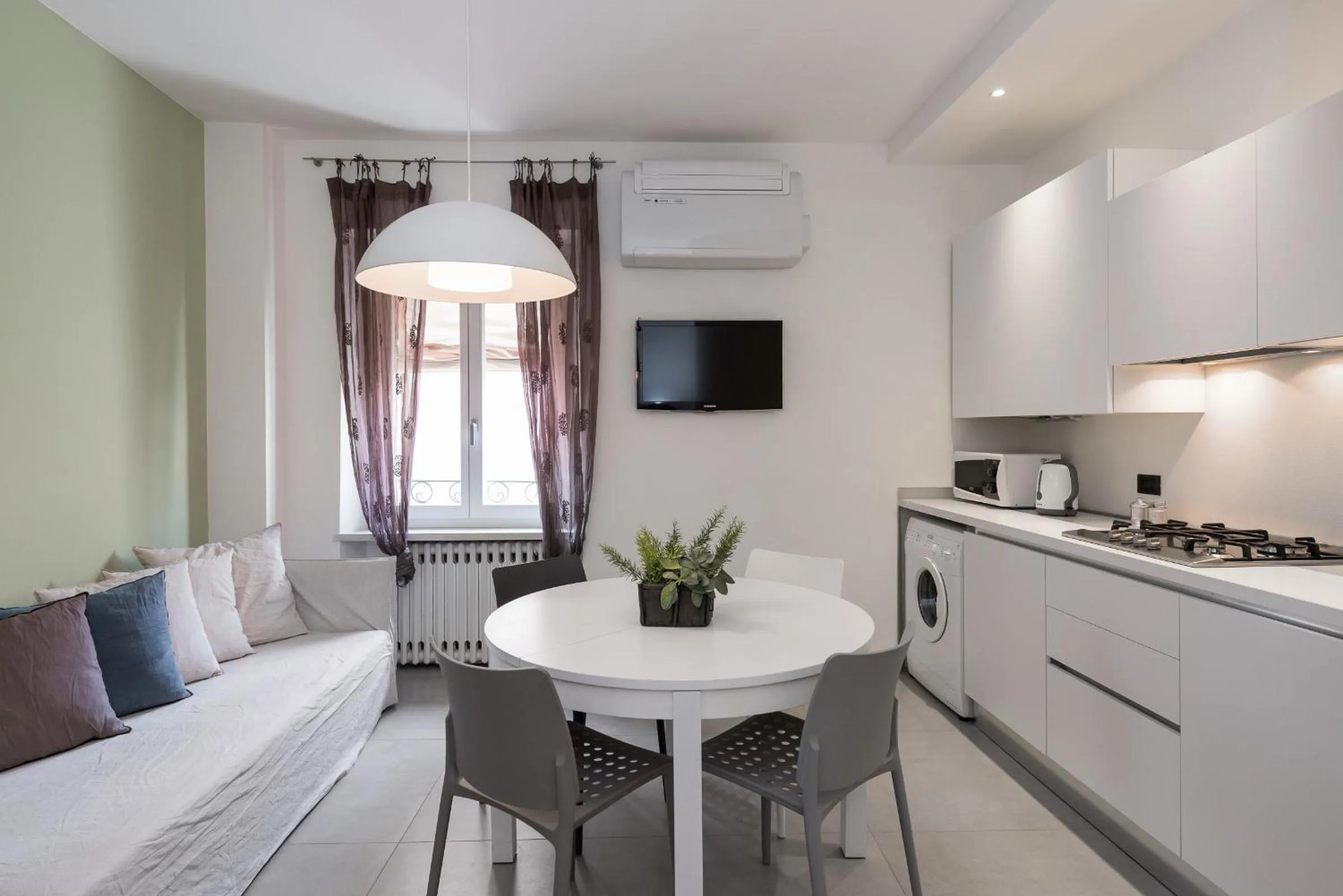 Kitchen or kitchenette in Il Vicolo Aparthotel Verona