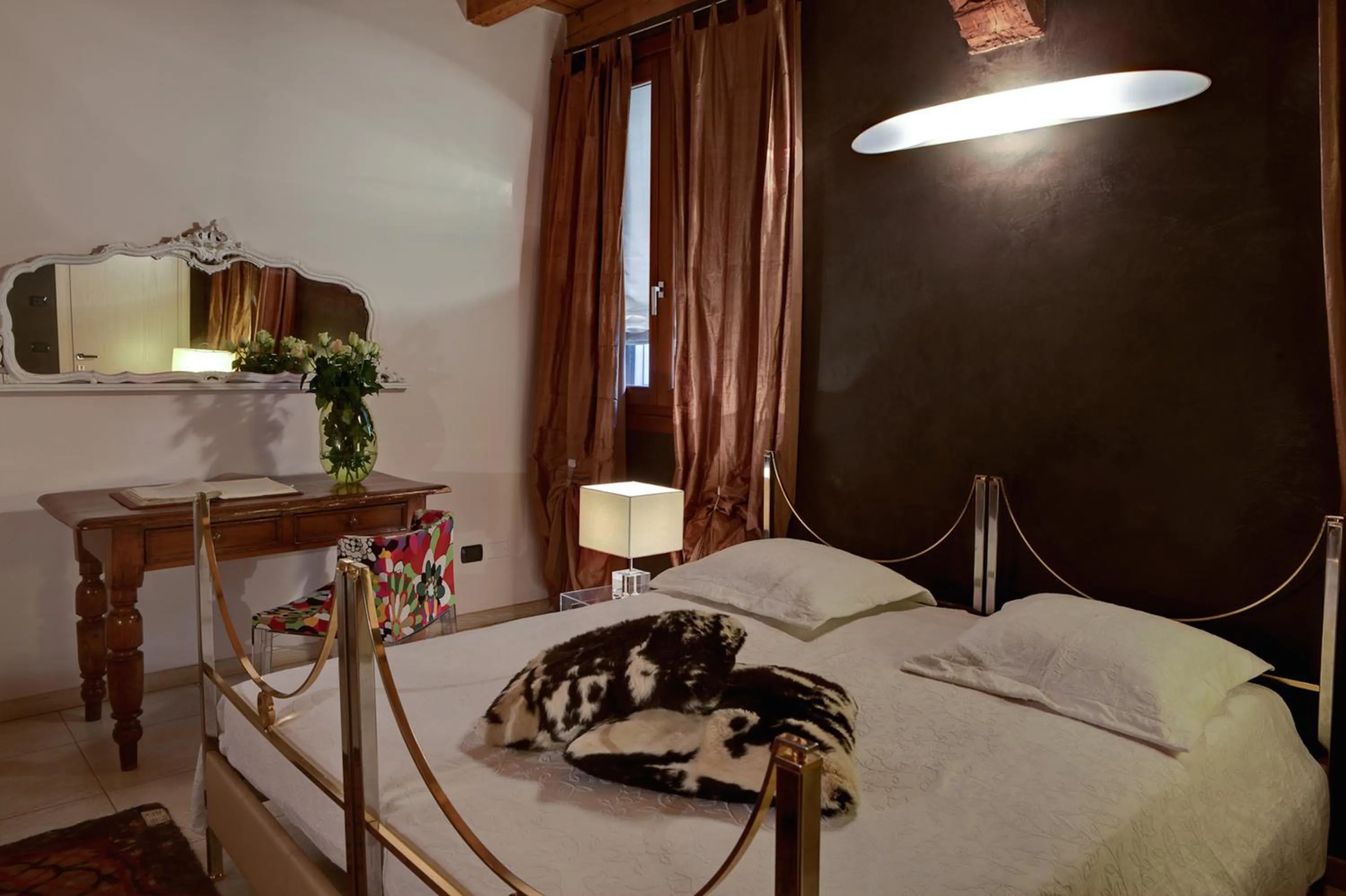 Bedroom, Bed in Il Vicolo Aparthotel Verona