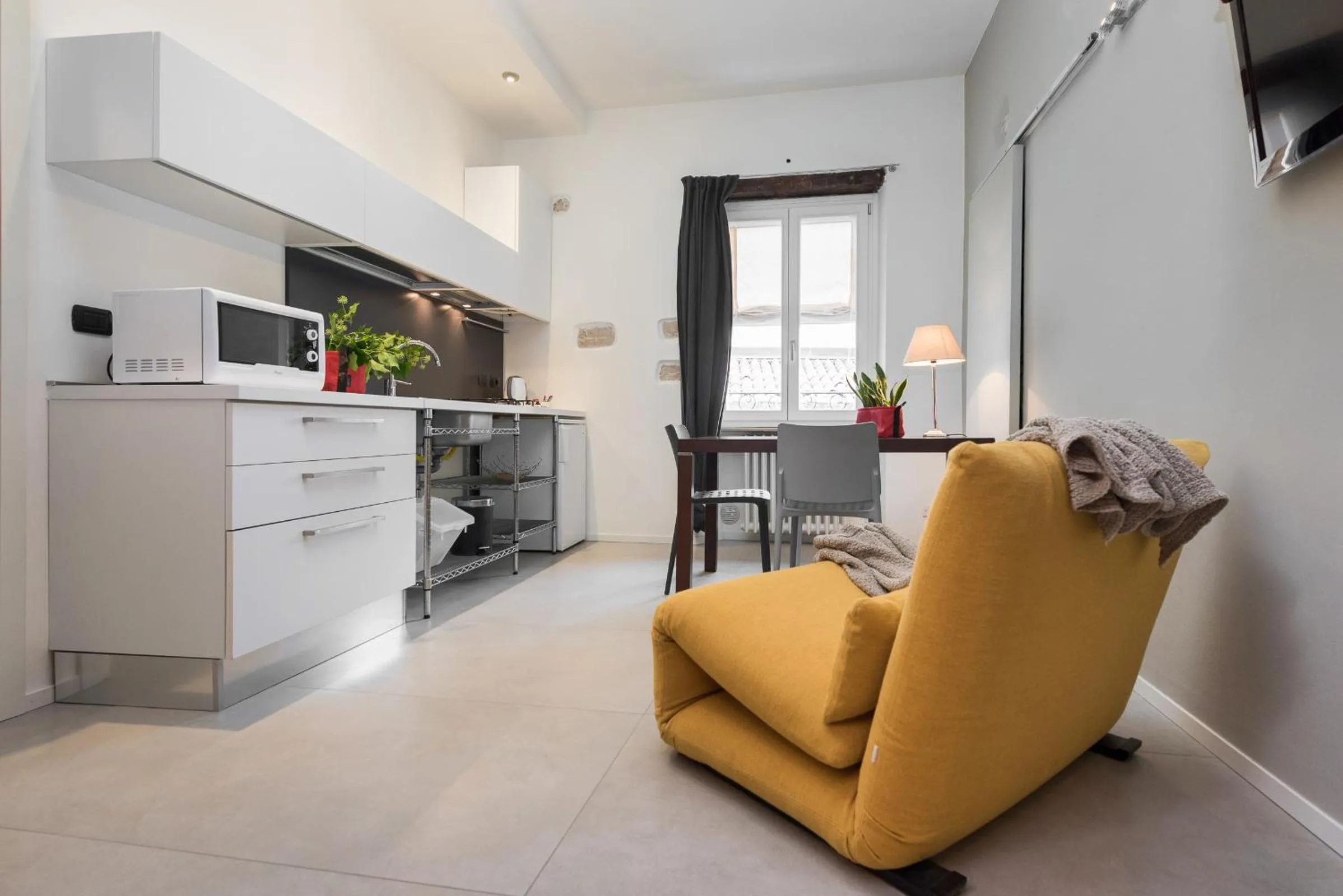 Kitchen or kitchenette in Il Vicolo Aparthotel Verona