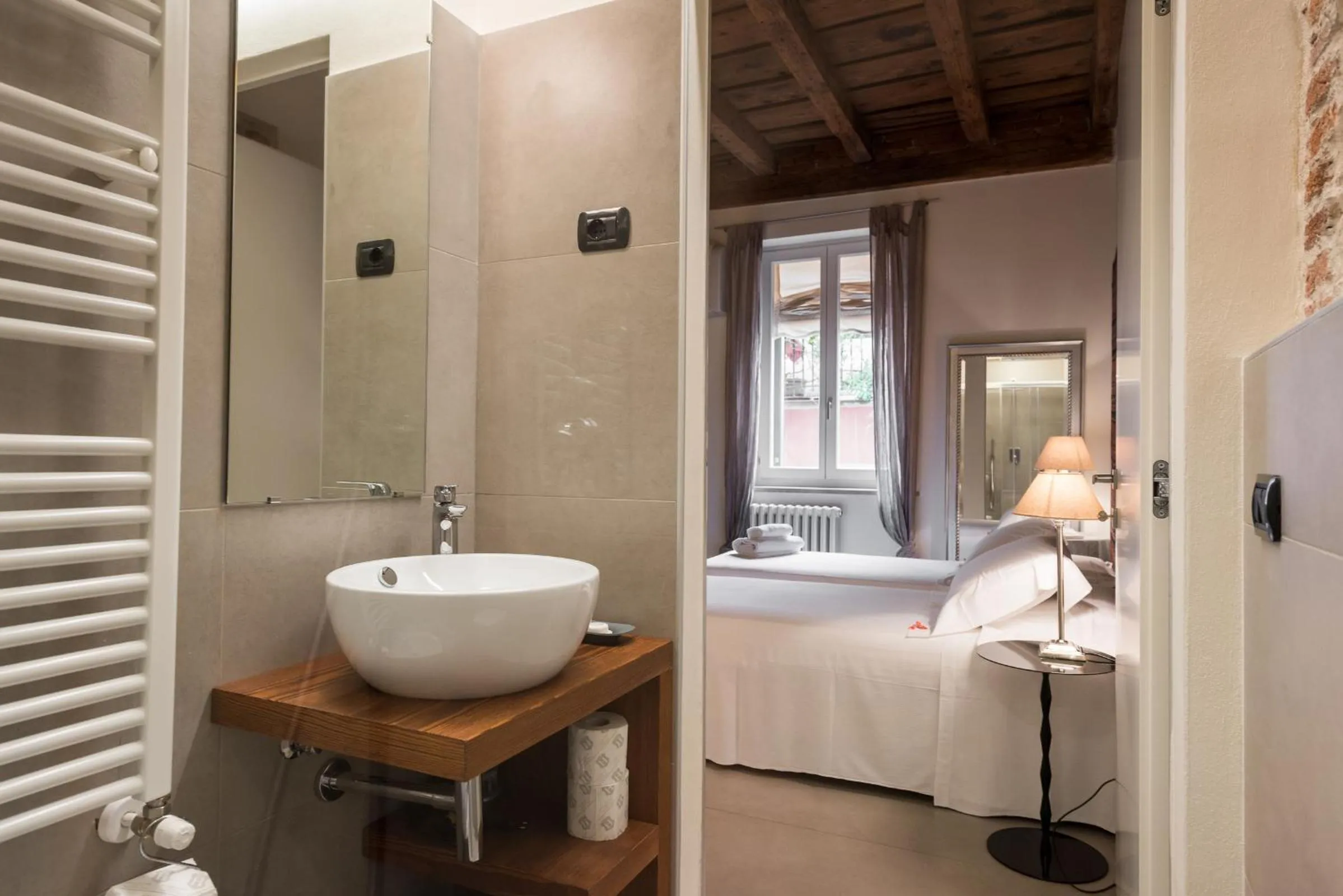 Bathroom in Il Vicolo Aparthotel Verona