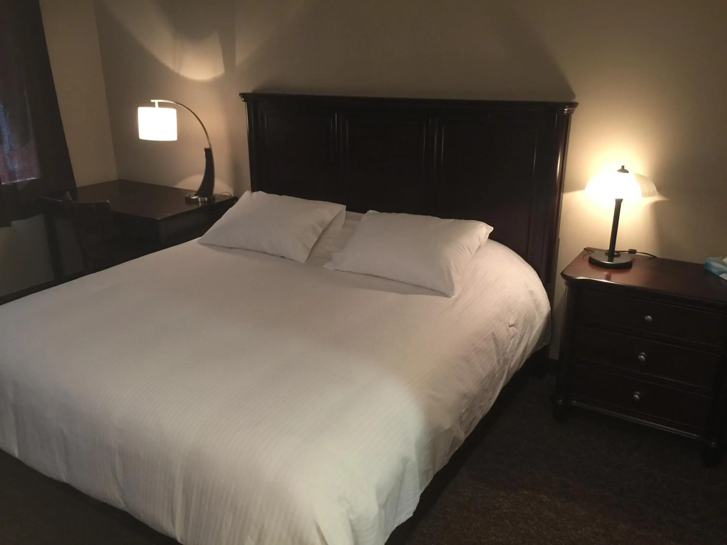 Jolly Giant Pub & Motel Jolly Giant Pub & Motel