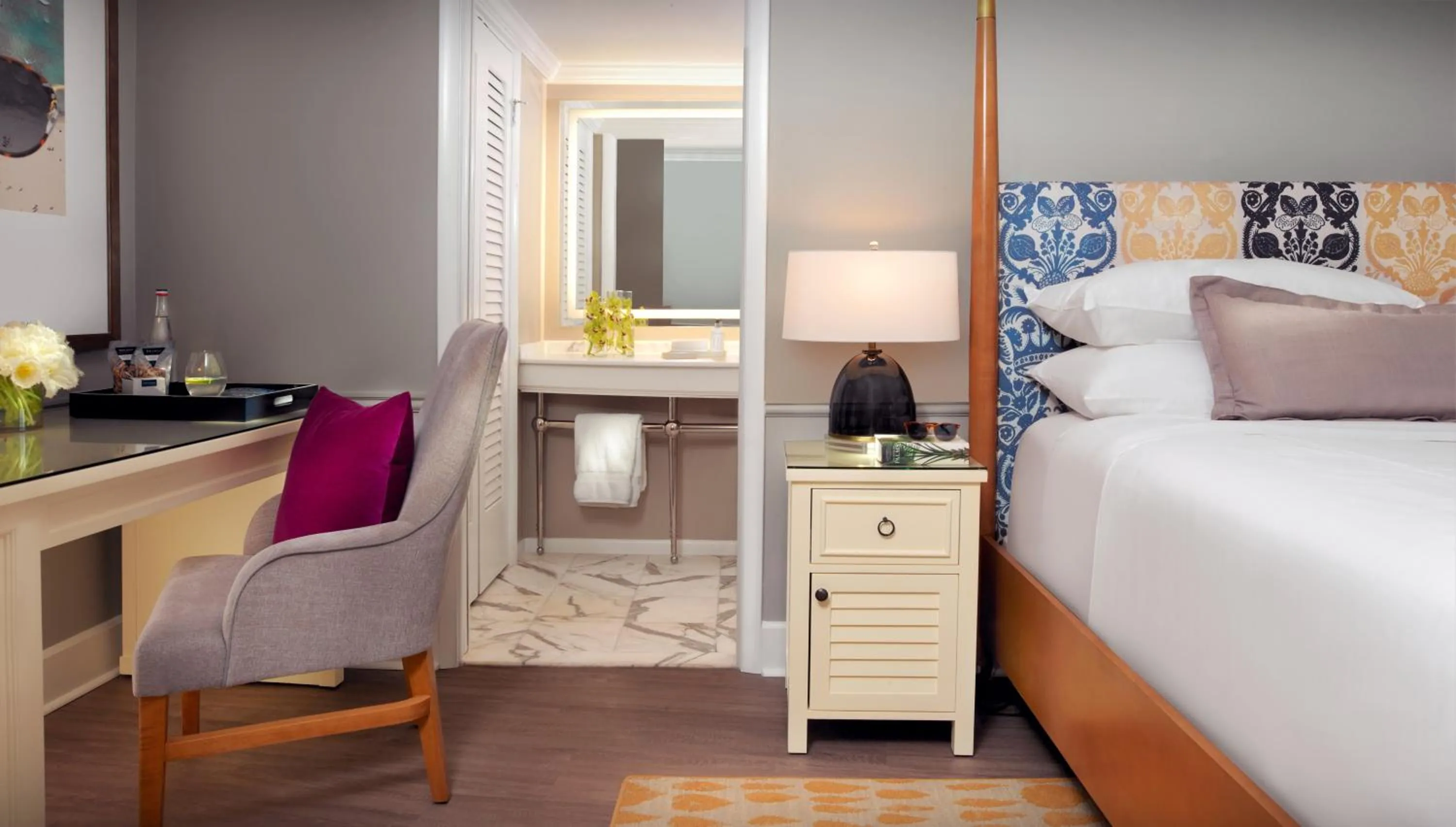 Bed in La Playa Beach & Golf Resort, a Noble House Resort