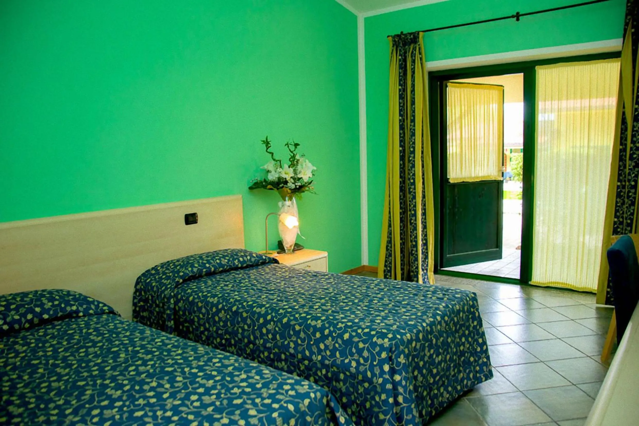 Bed in Hotel Ristorante La Perla