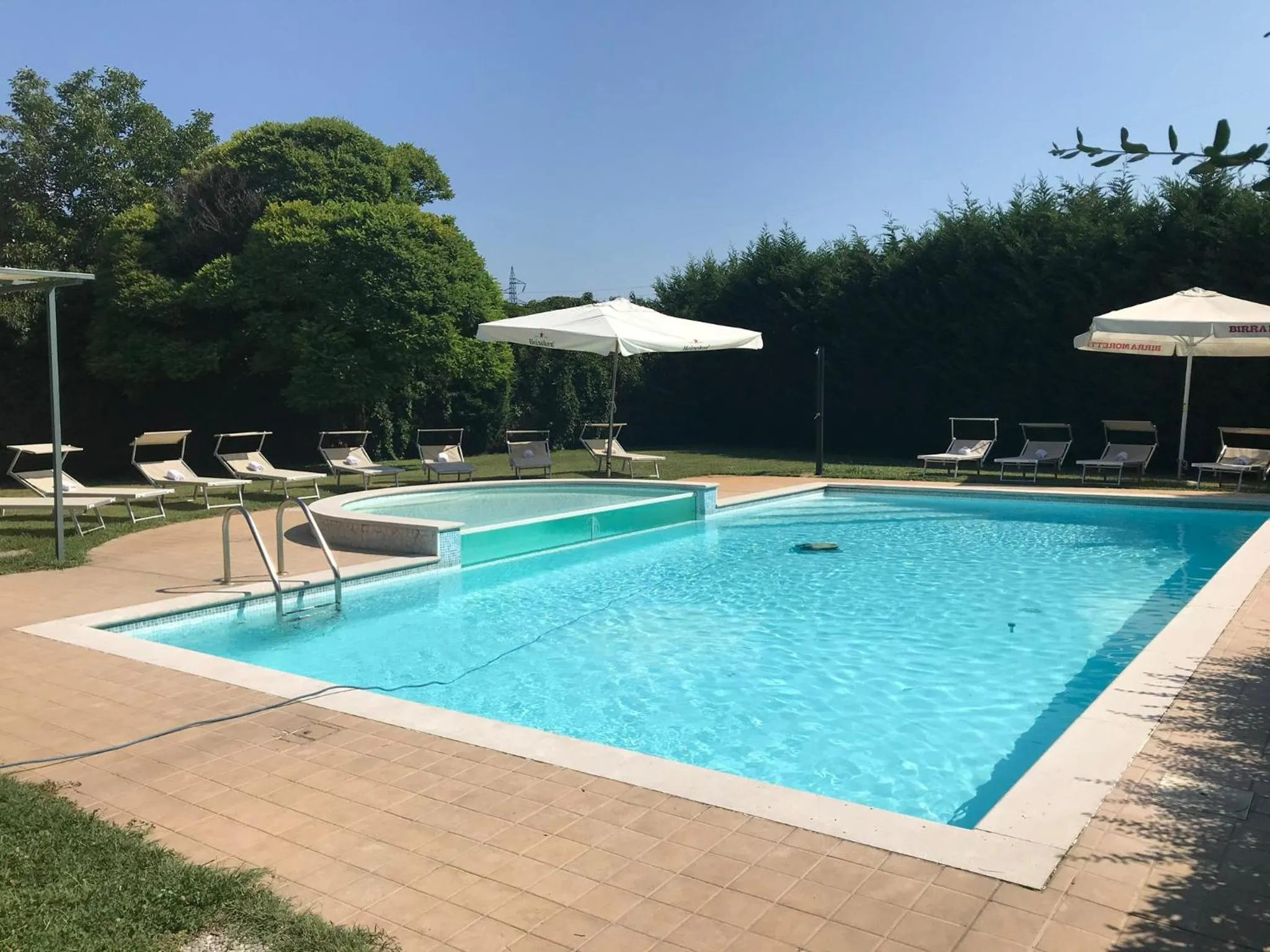 Swimming pool in Hotel Doria - Business & Bike