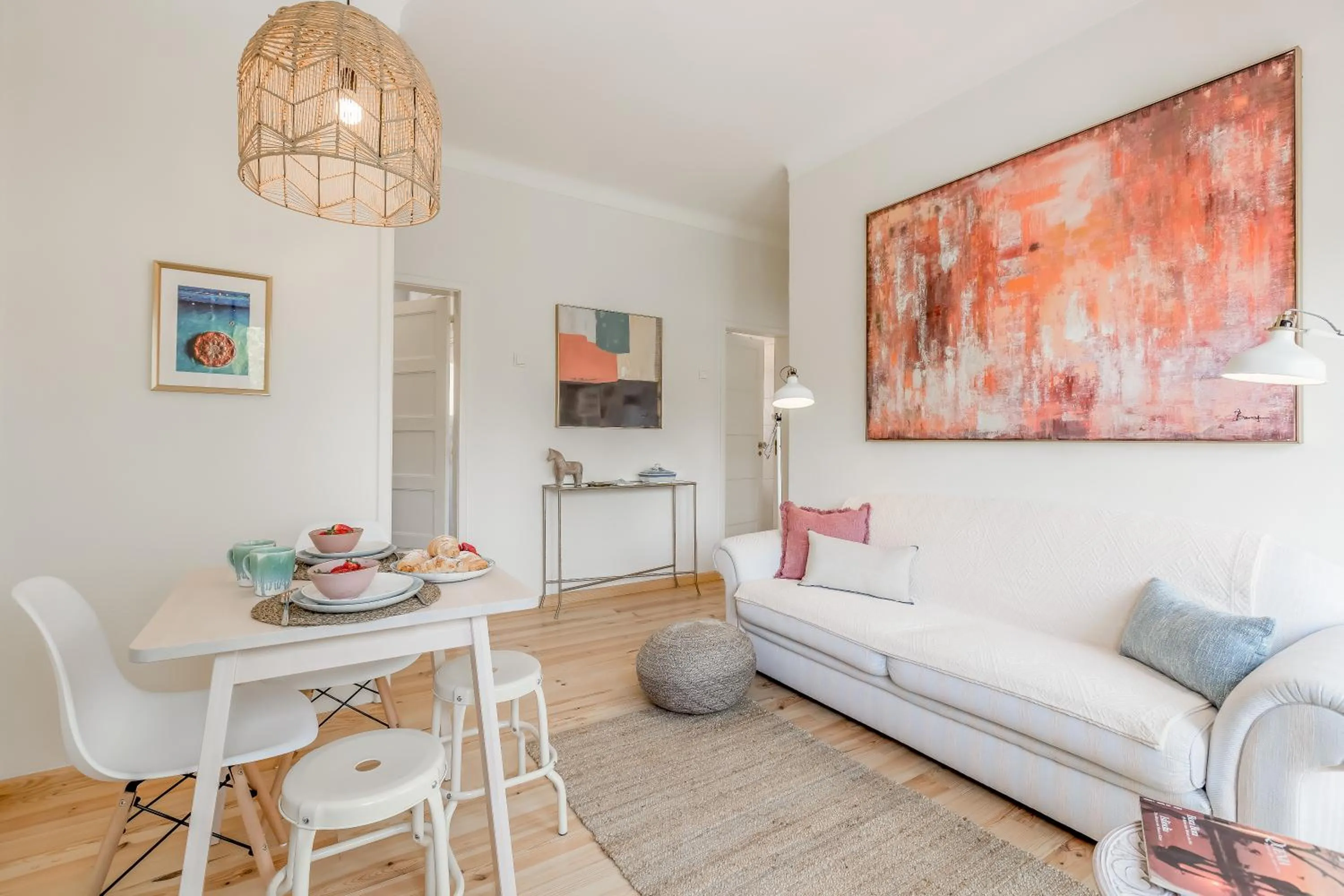Living room in Sunny, Bright and Quiet Apartment, By TimeCooler