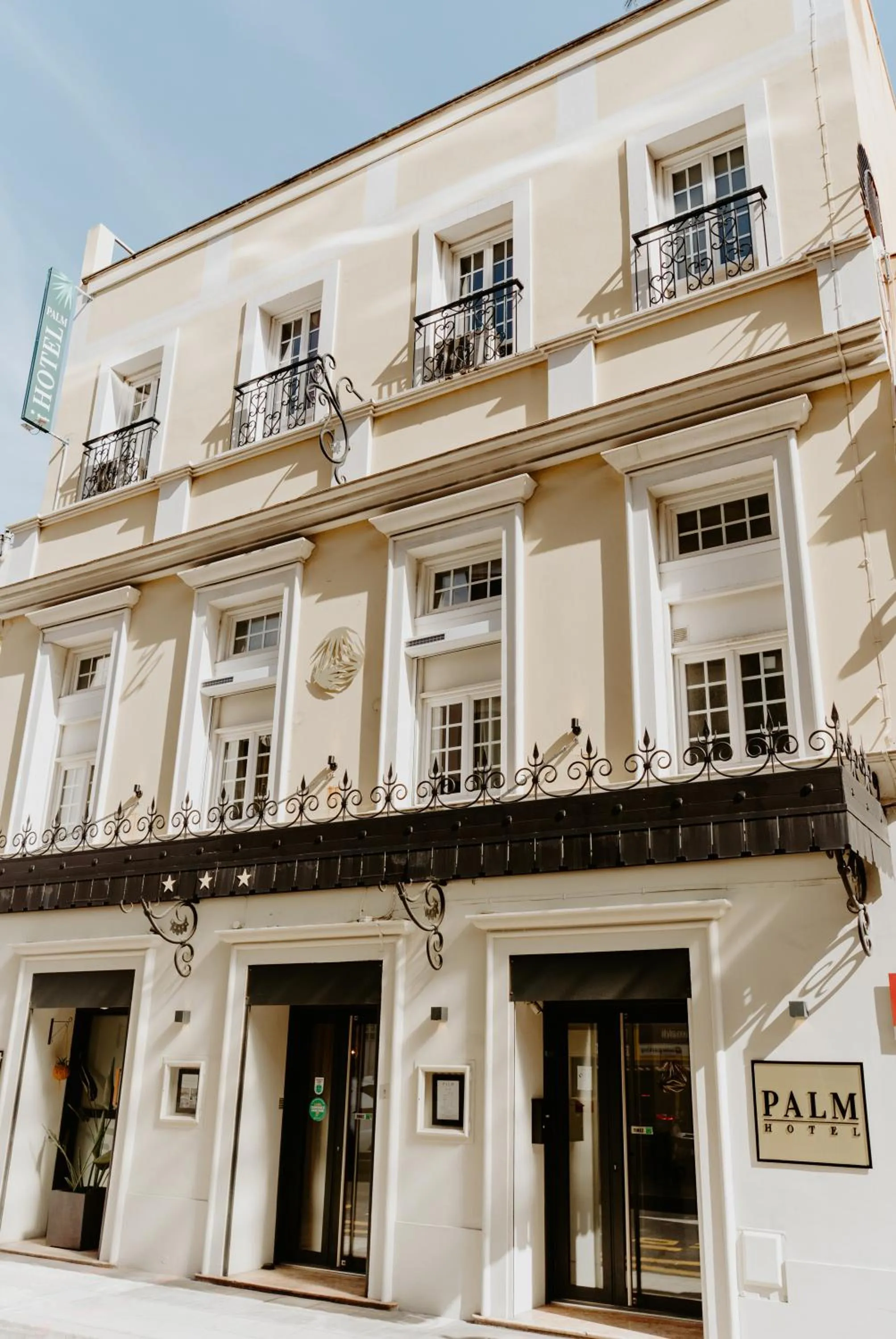 Facade/entrance in Palm Boutique Hôtel Nice