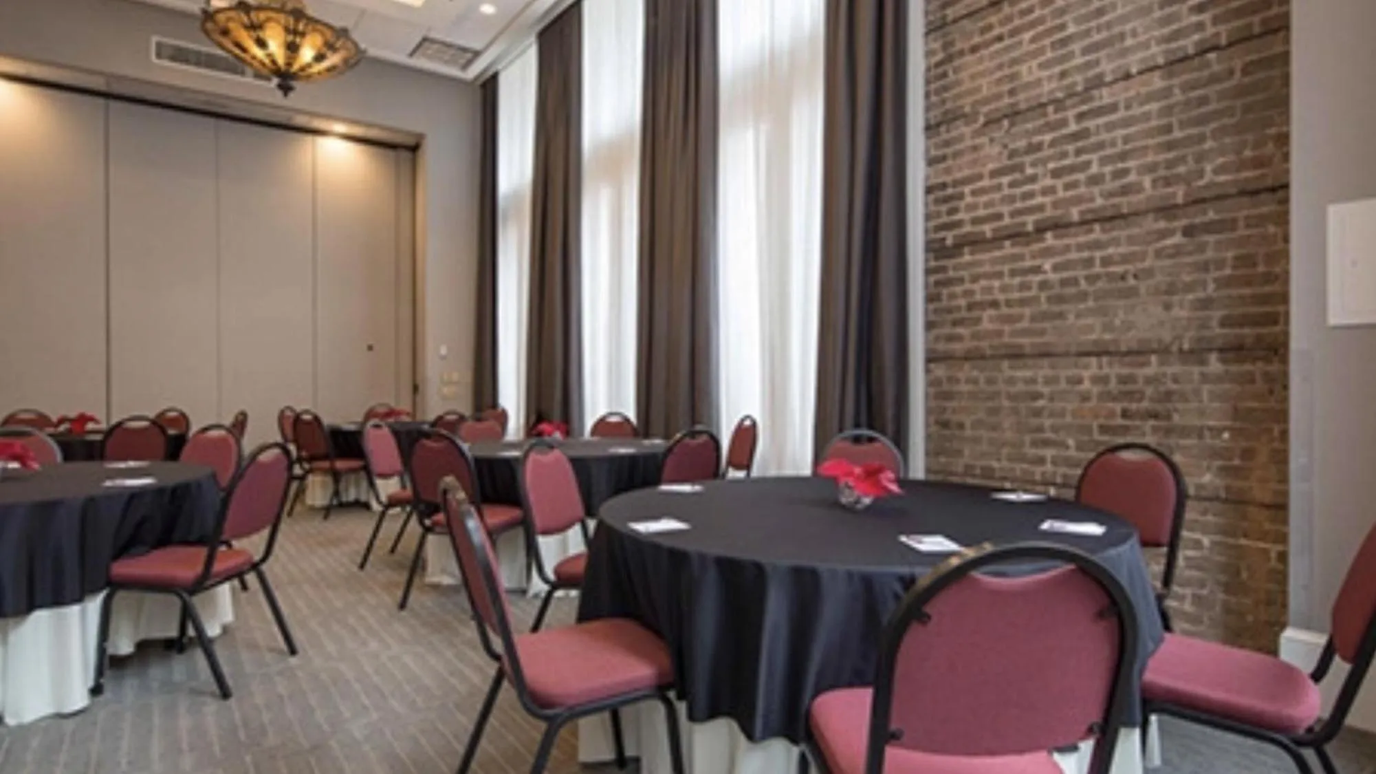 Best Western Plus St. Christopher Hotel