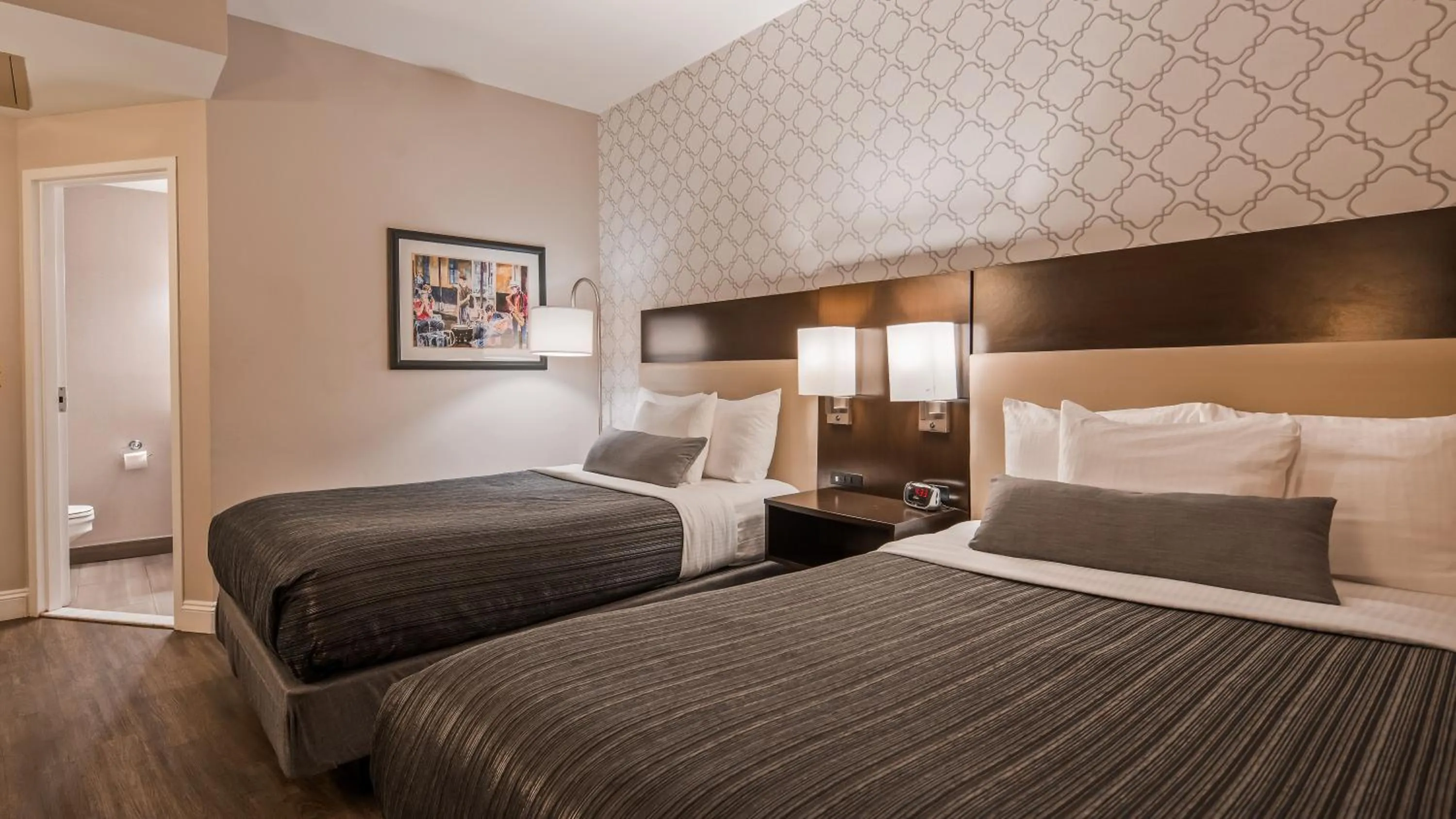 Bedroom, Bed in Best Western Plus St. Christopher Hotel