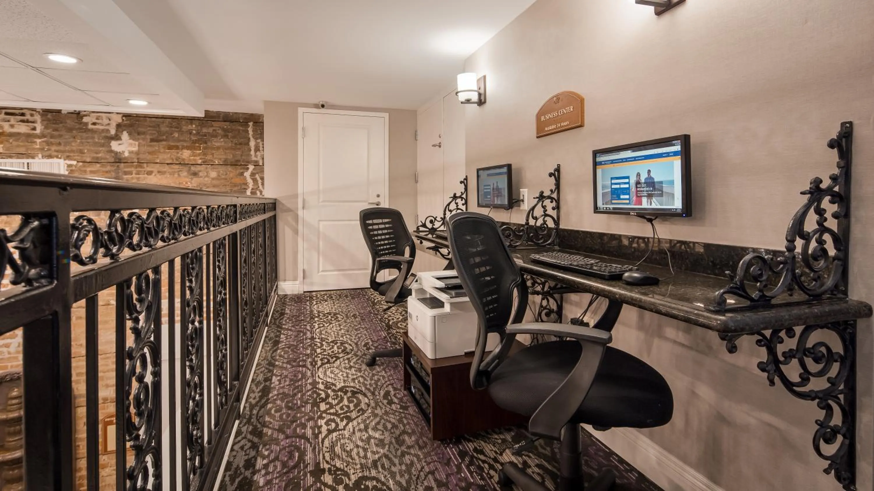 Business facilities in Best Western Plus St. Christopher Hotel