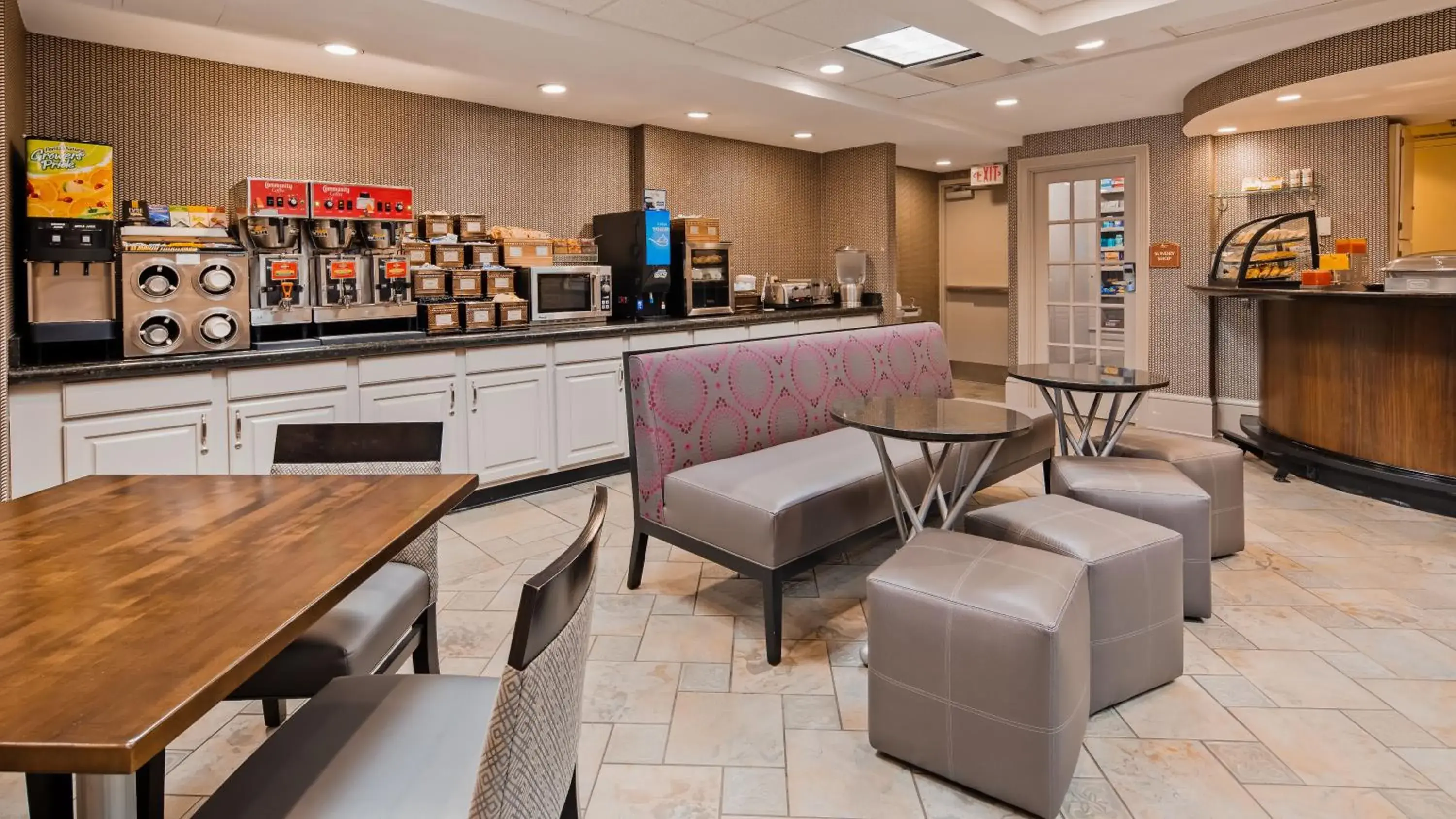 Breakfast in Best Western Plus St. Christopher Hotel Breakfast in Best Western Plus St. Christopher Hotel