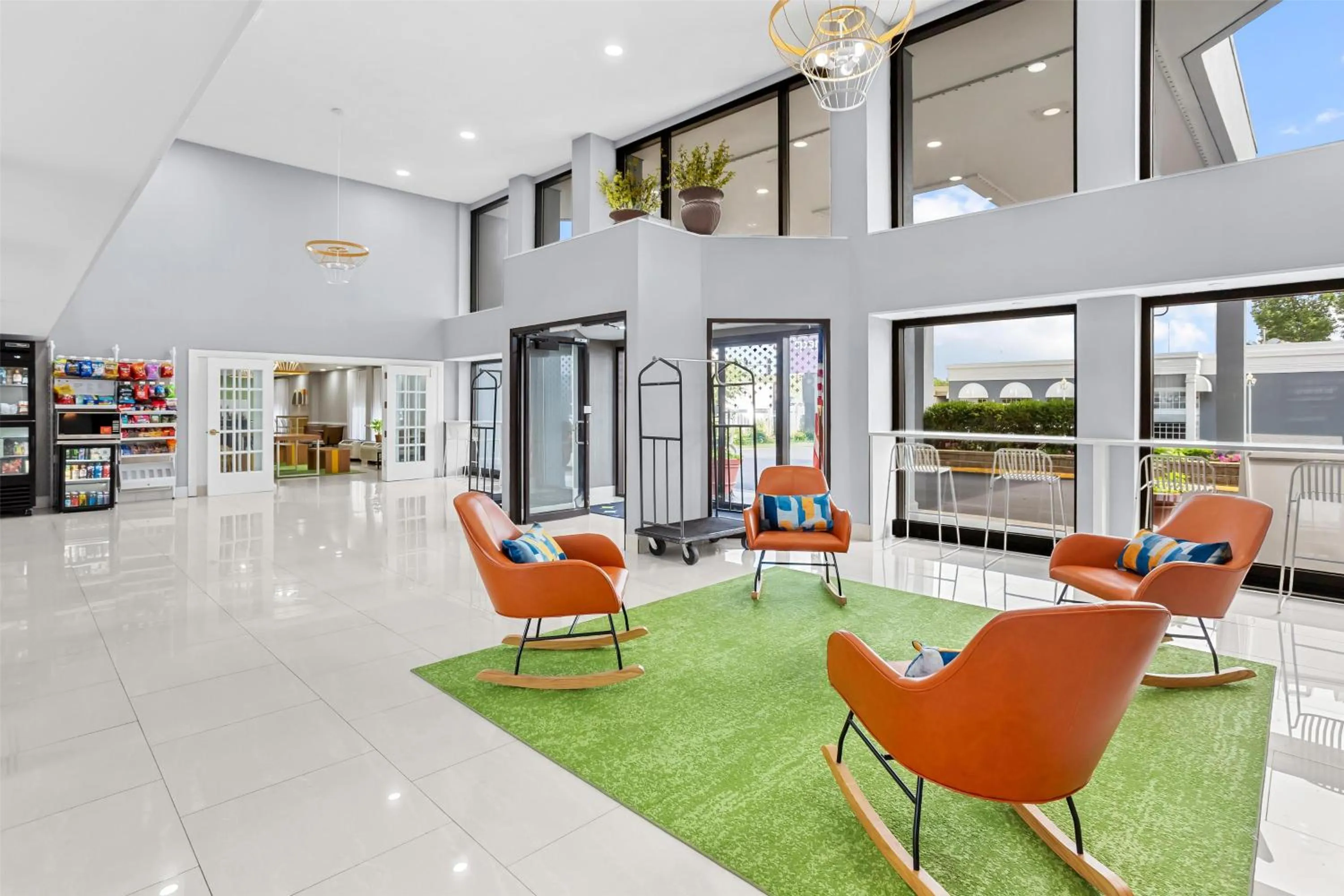 Lobby or reception in Spark by Hilton Des Plaines Chicago O'Hare