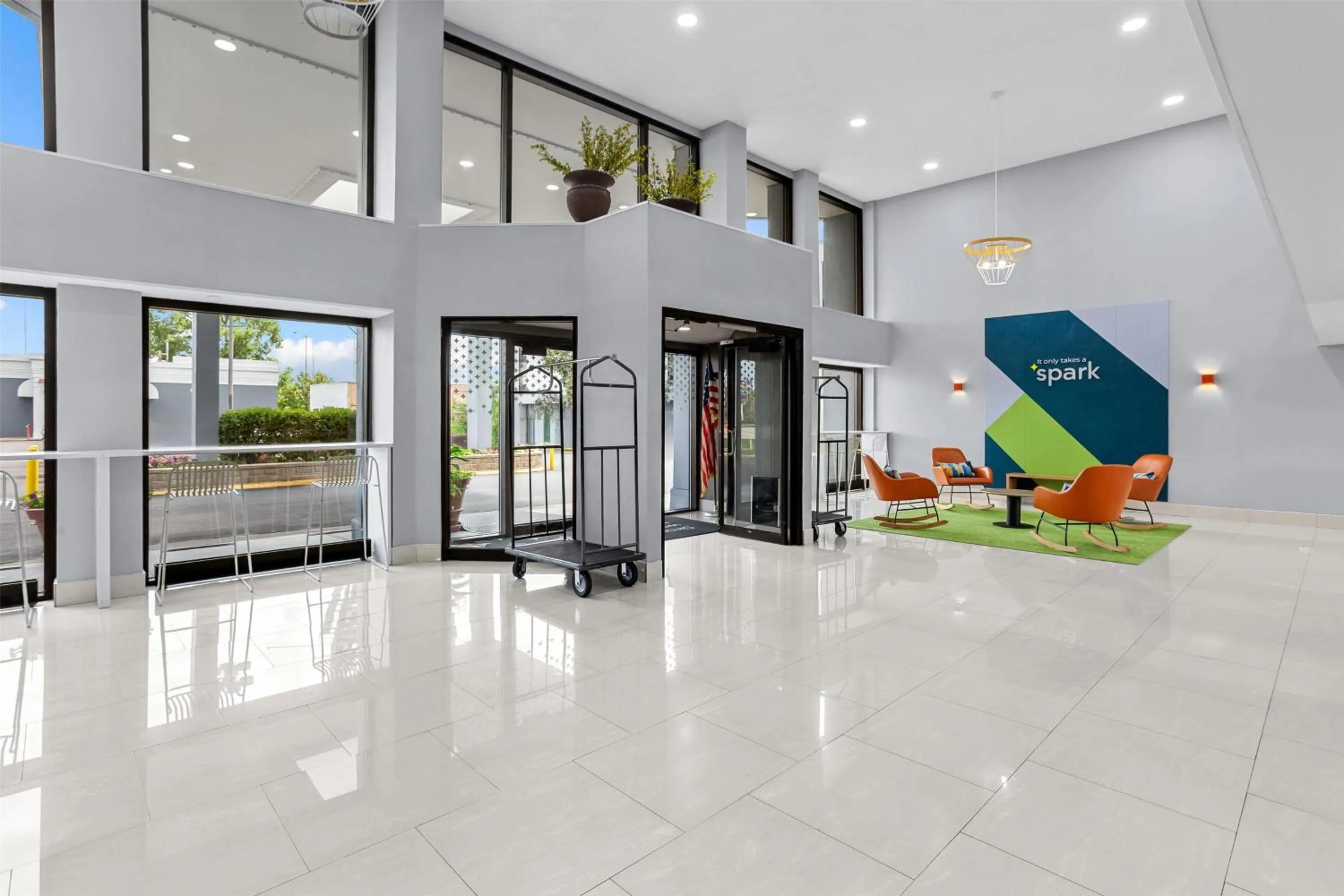 Lobby or reception in Spark by Hilton Des Plaines Chicago O'Hare