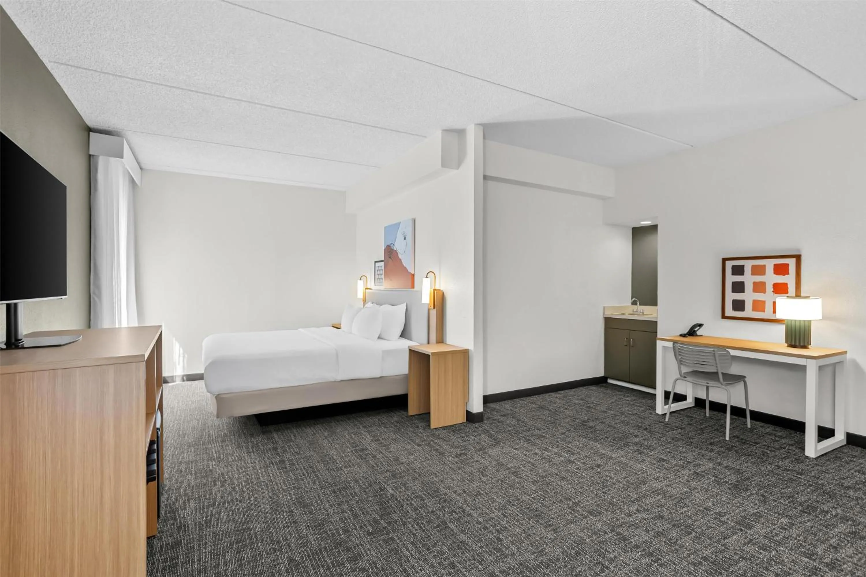 Bedroom, Bed in Spark by Hilton Des Plaines Chicago O'Hare