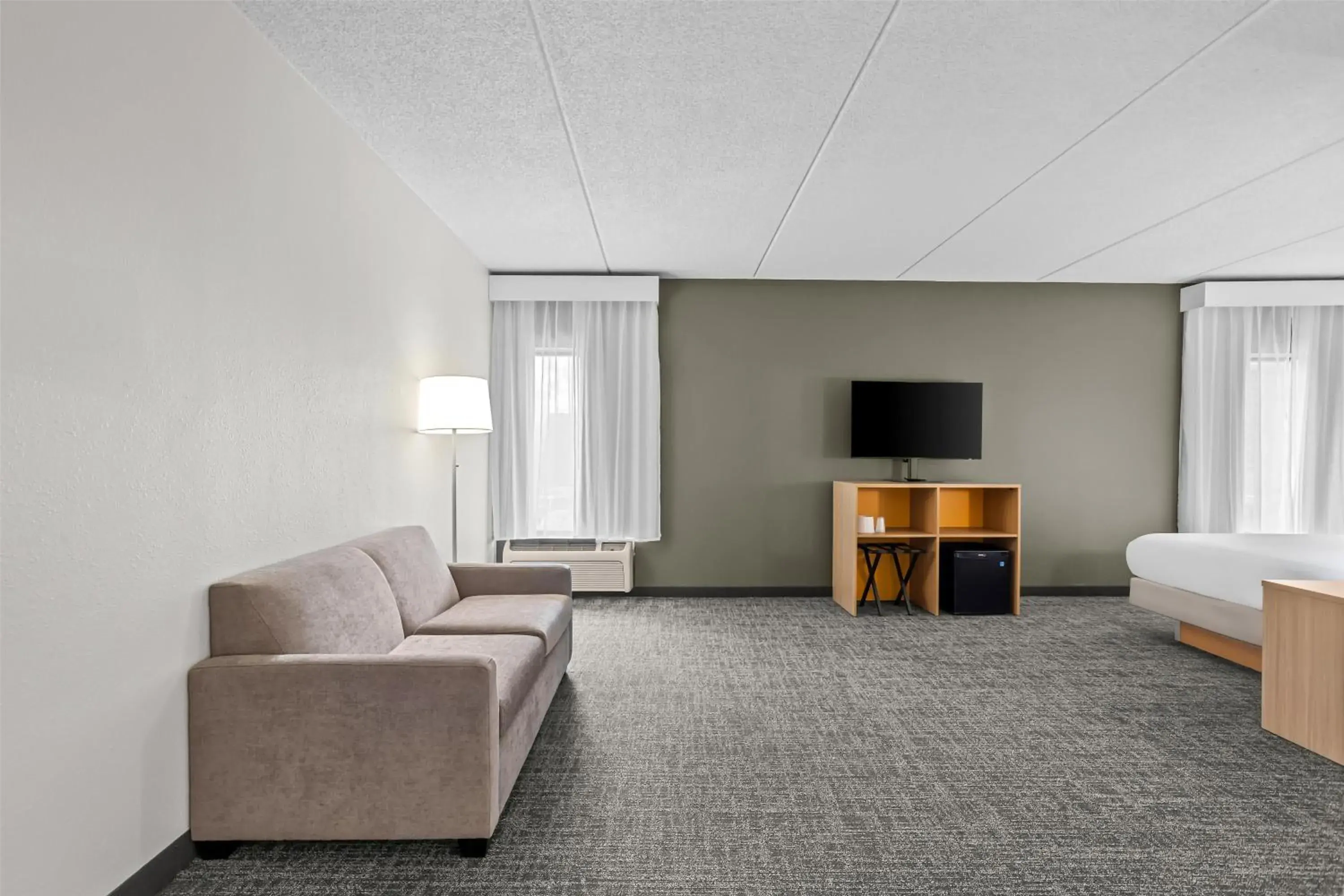 Bed in Spark by Hilton Des Plaines Chicago O'Hare Bed in Spark by Hilton Des Plaines Chicago O'Hare