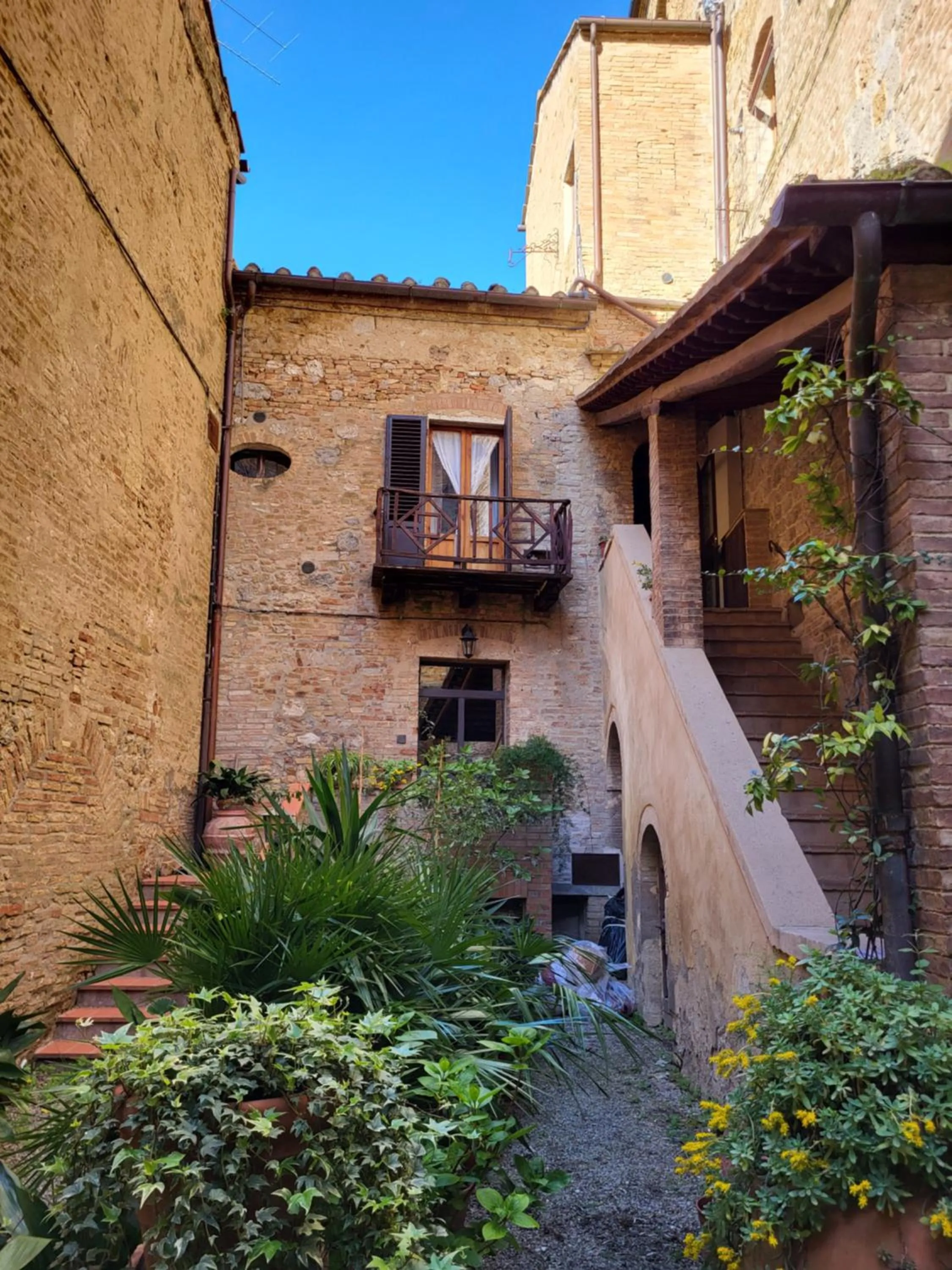 La Torre Nomipesciolini