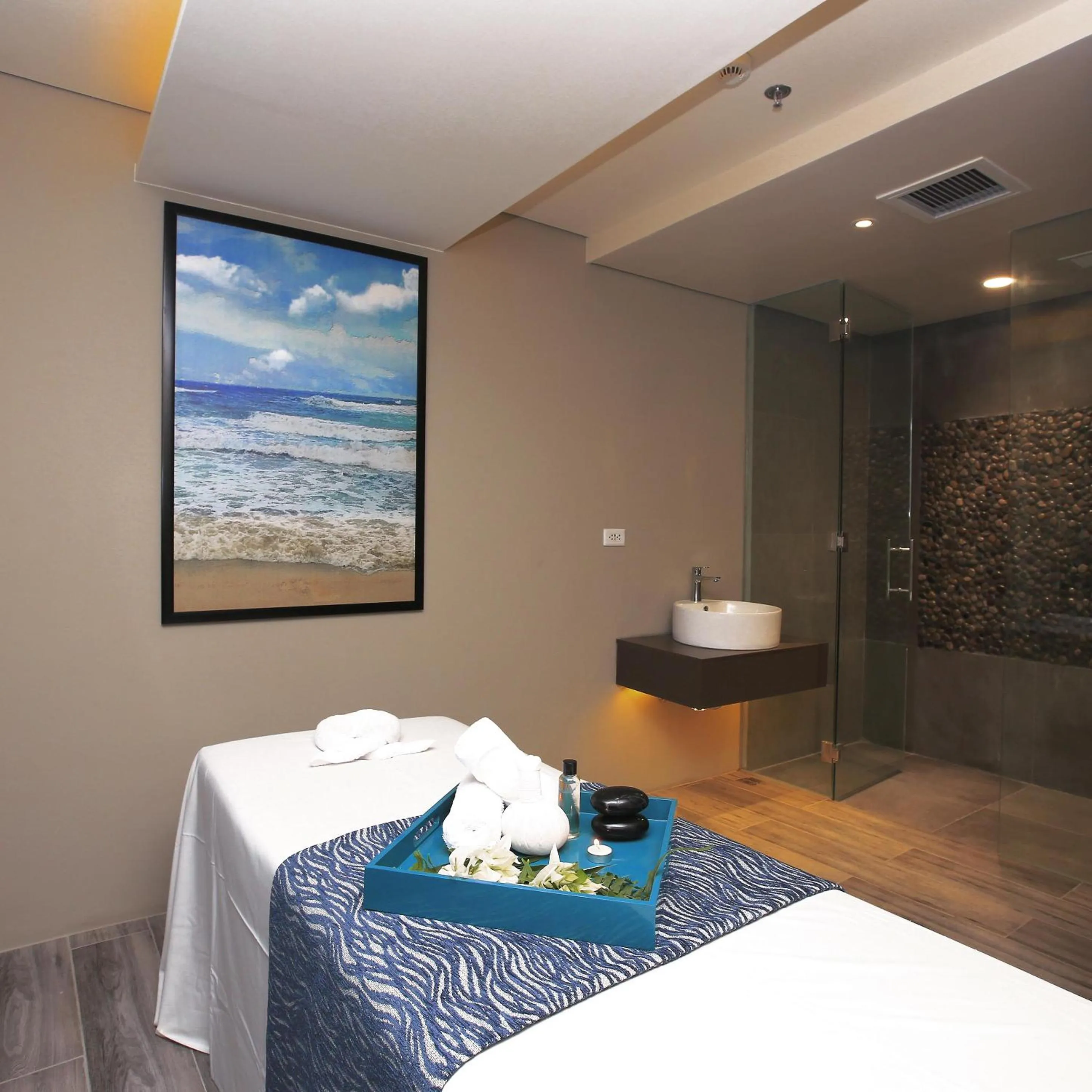 Spa and wellness centre/facilities, Bed in Belmont Hotel Boracay near Newcoast Beach