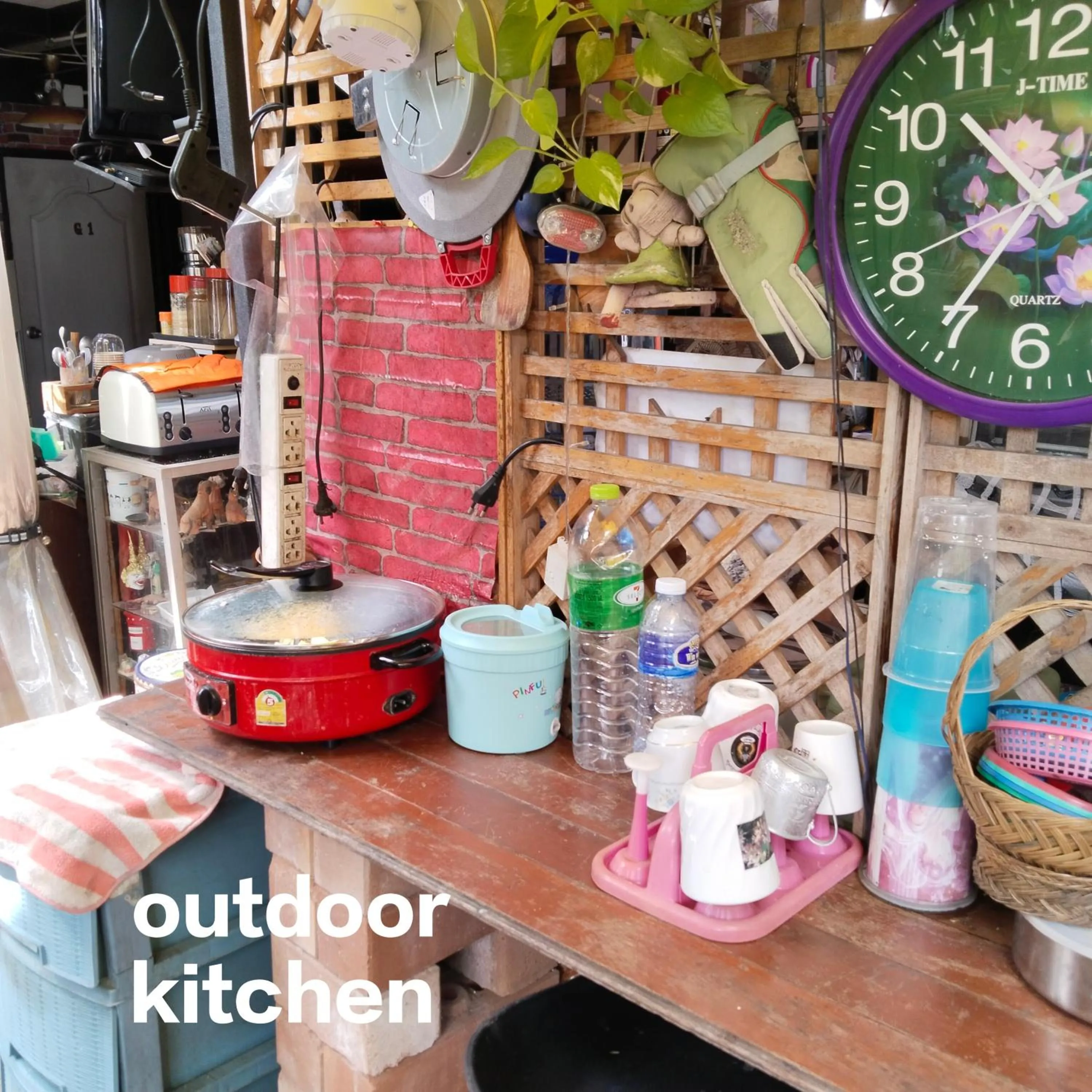 Ban Kru Ae mixed dorm