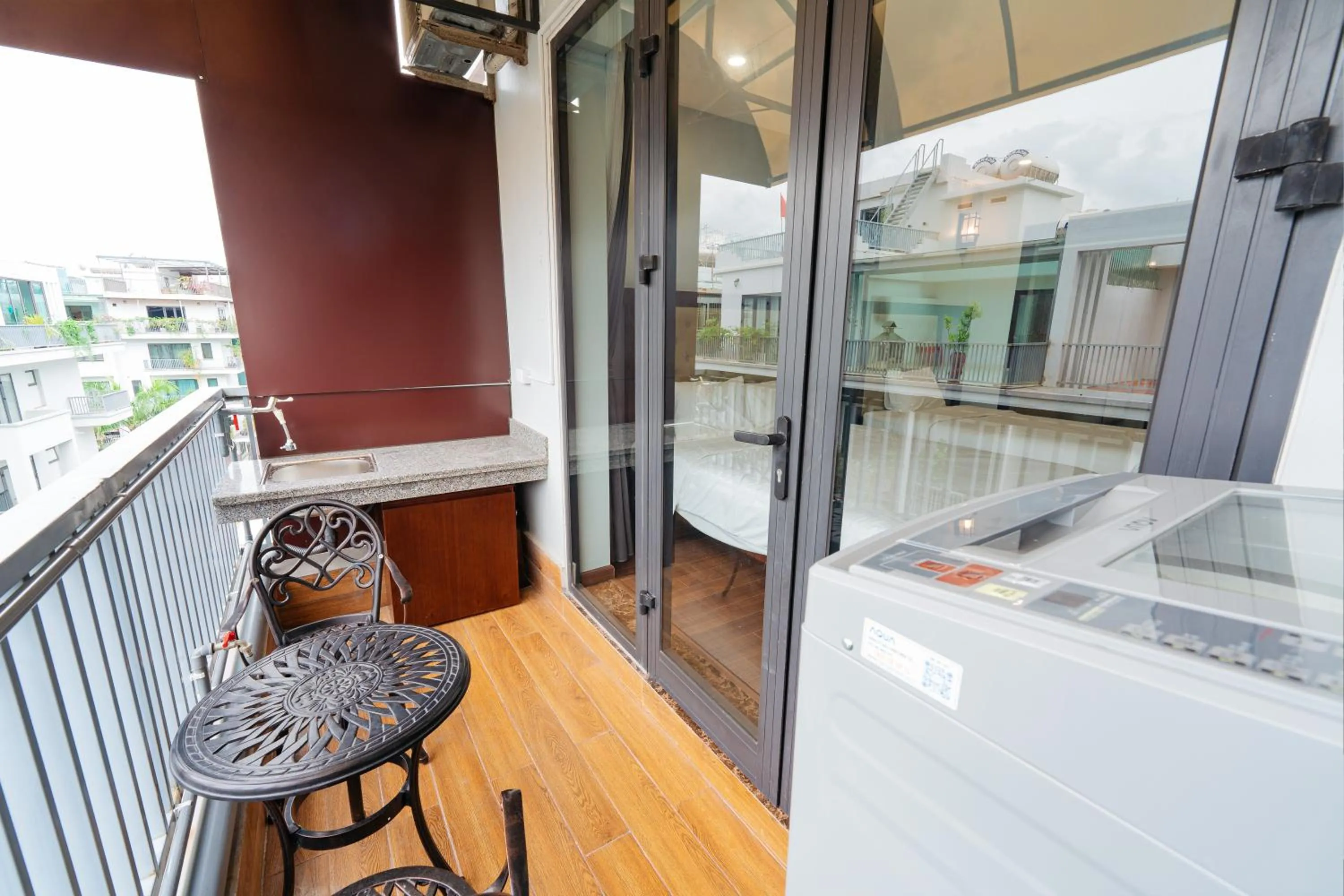 Balcony/Terrace in Topone Halong Hotel