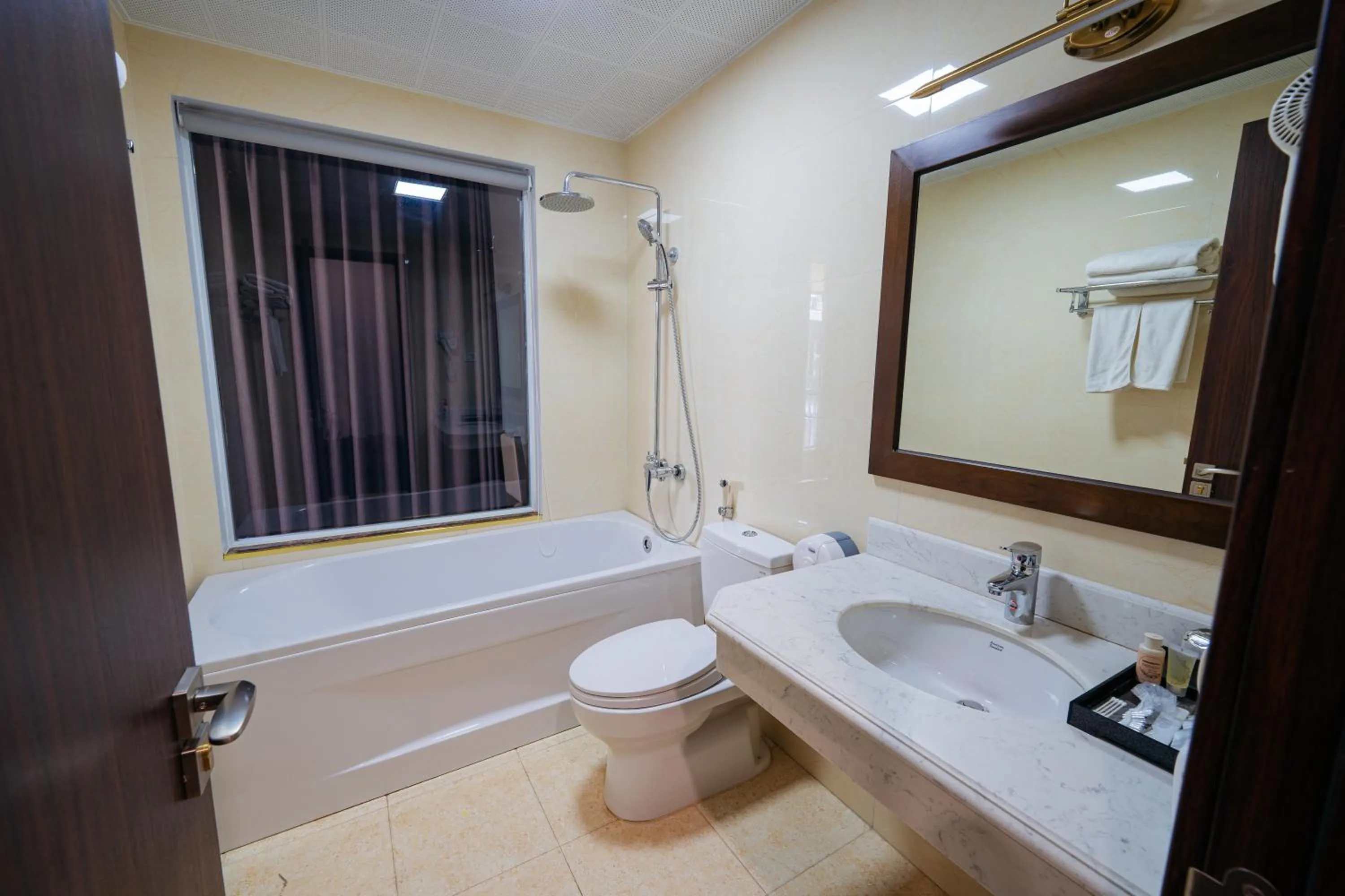 Bathroom in Topone Halong Hotel