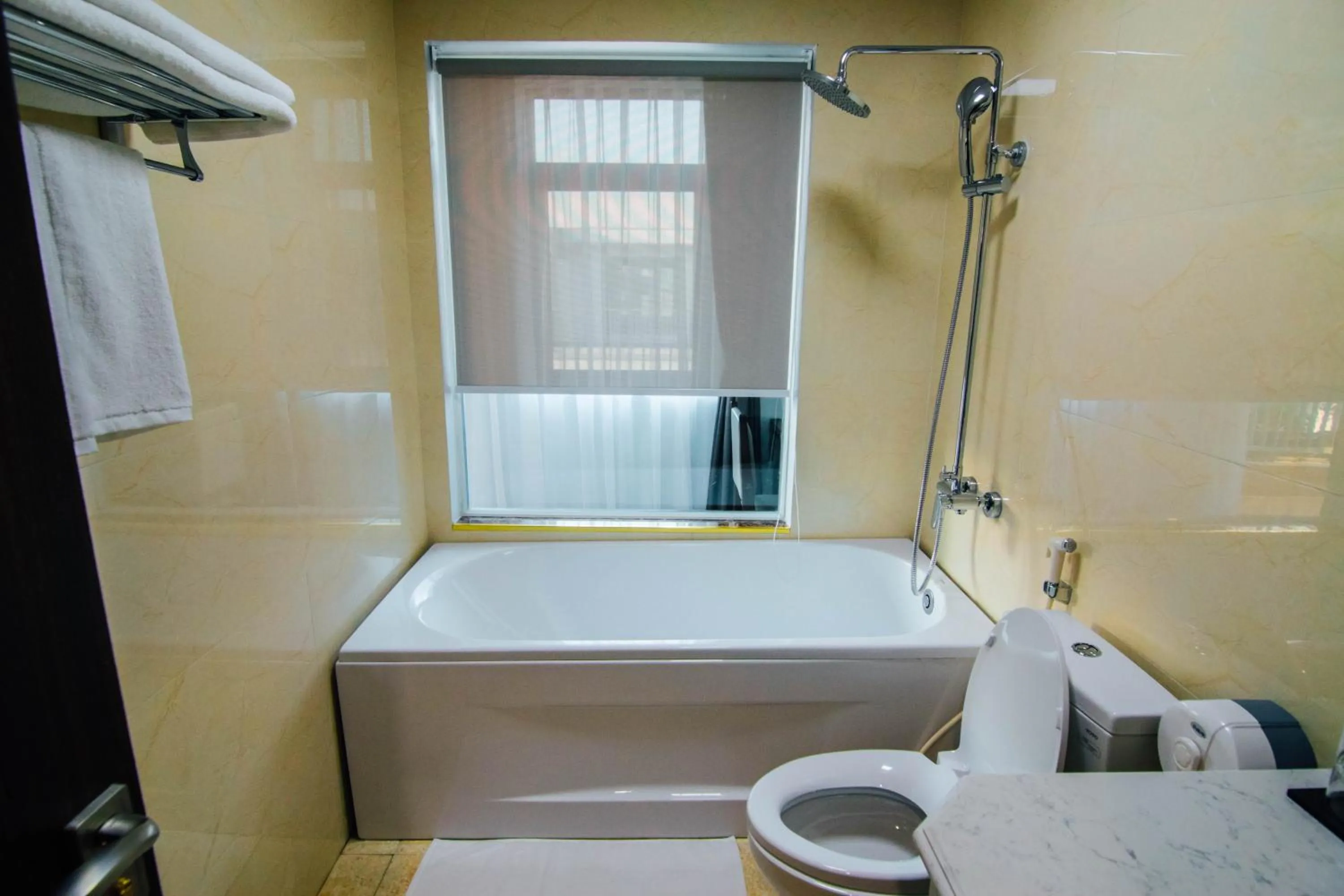 Bathroom in Topone Halong Hotel