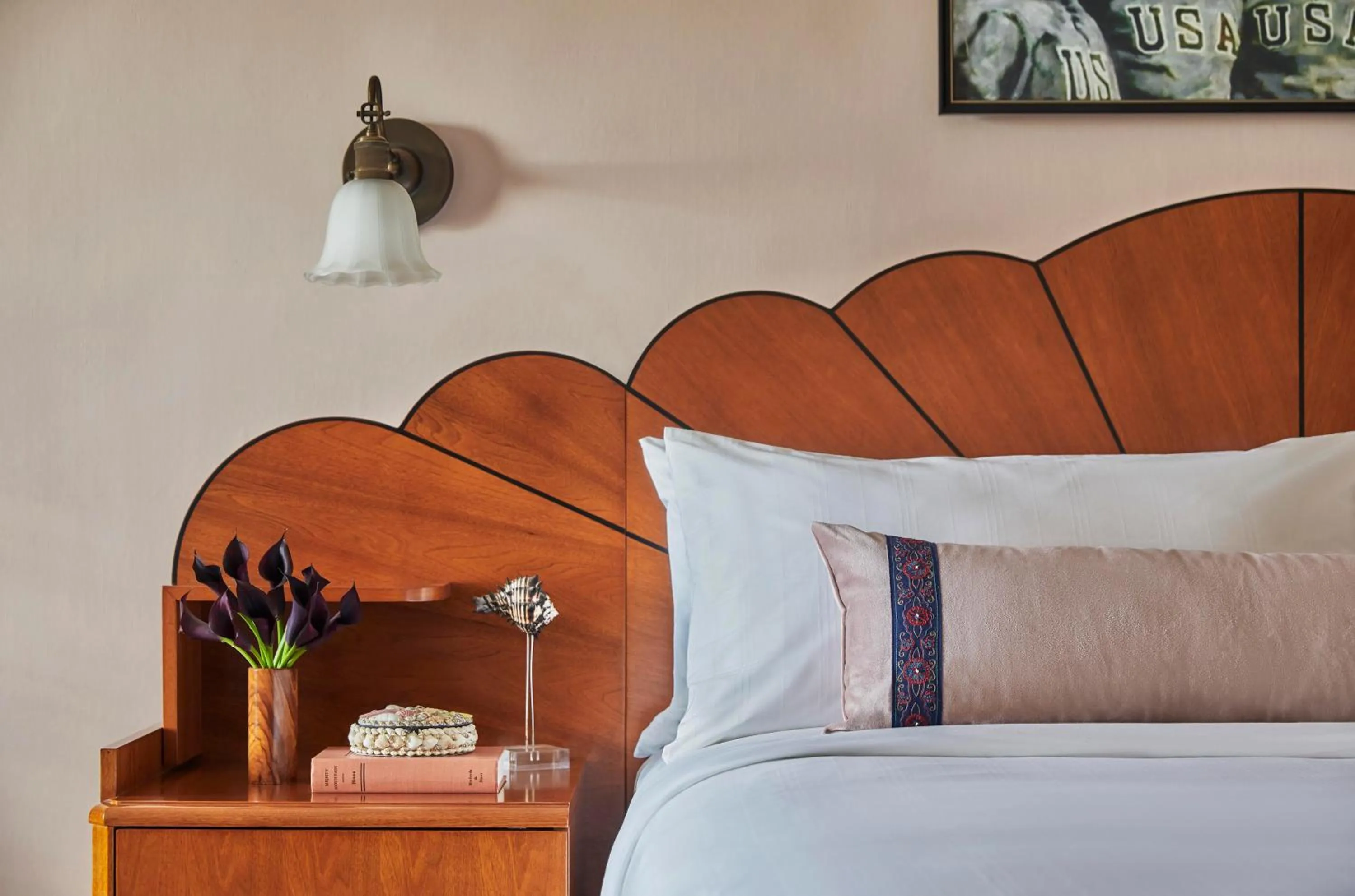 Bedroom, Bed in Graduate by Hilton Seattle