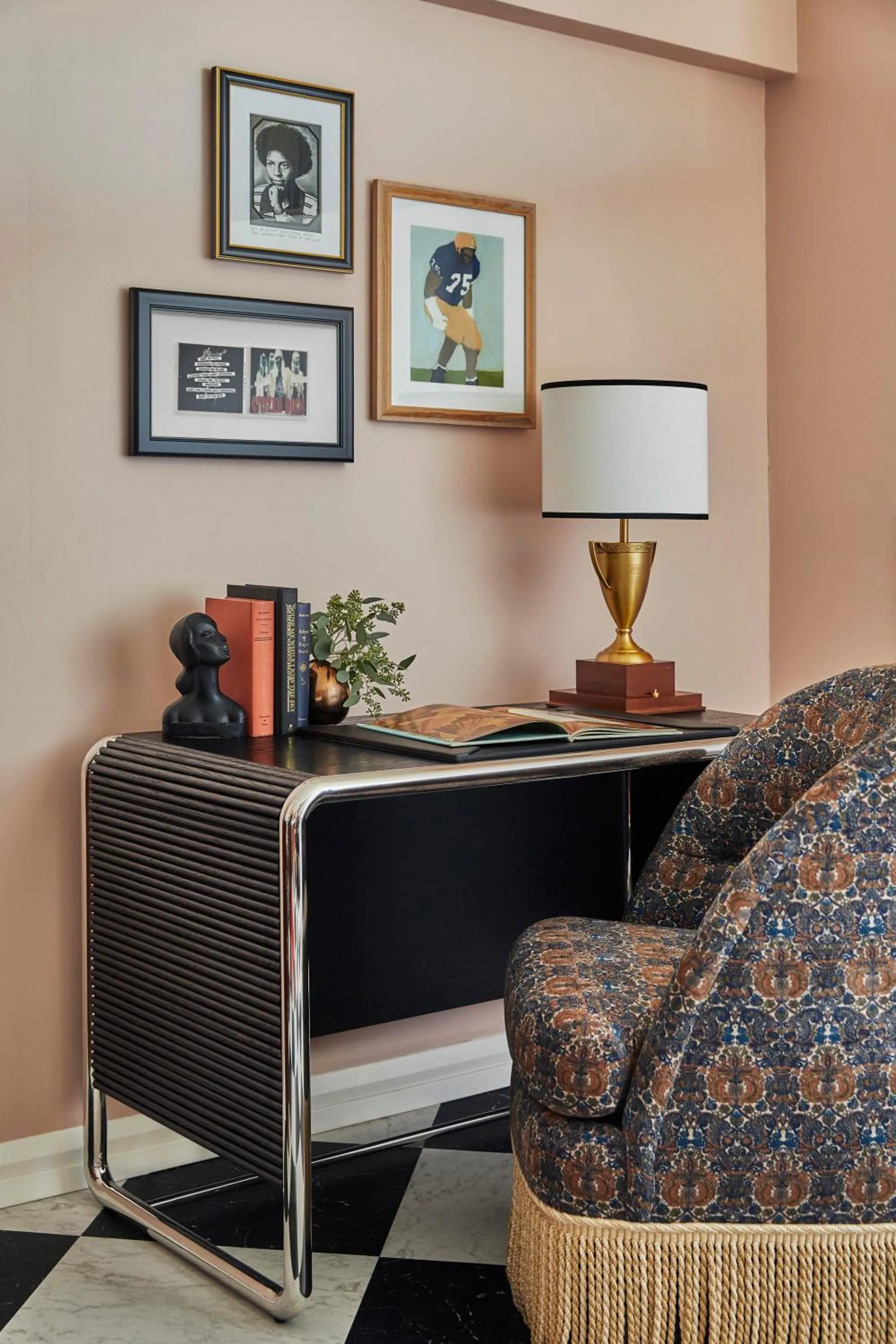 Bedroom in Graduate by Hilton Seattle