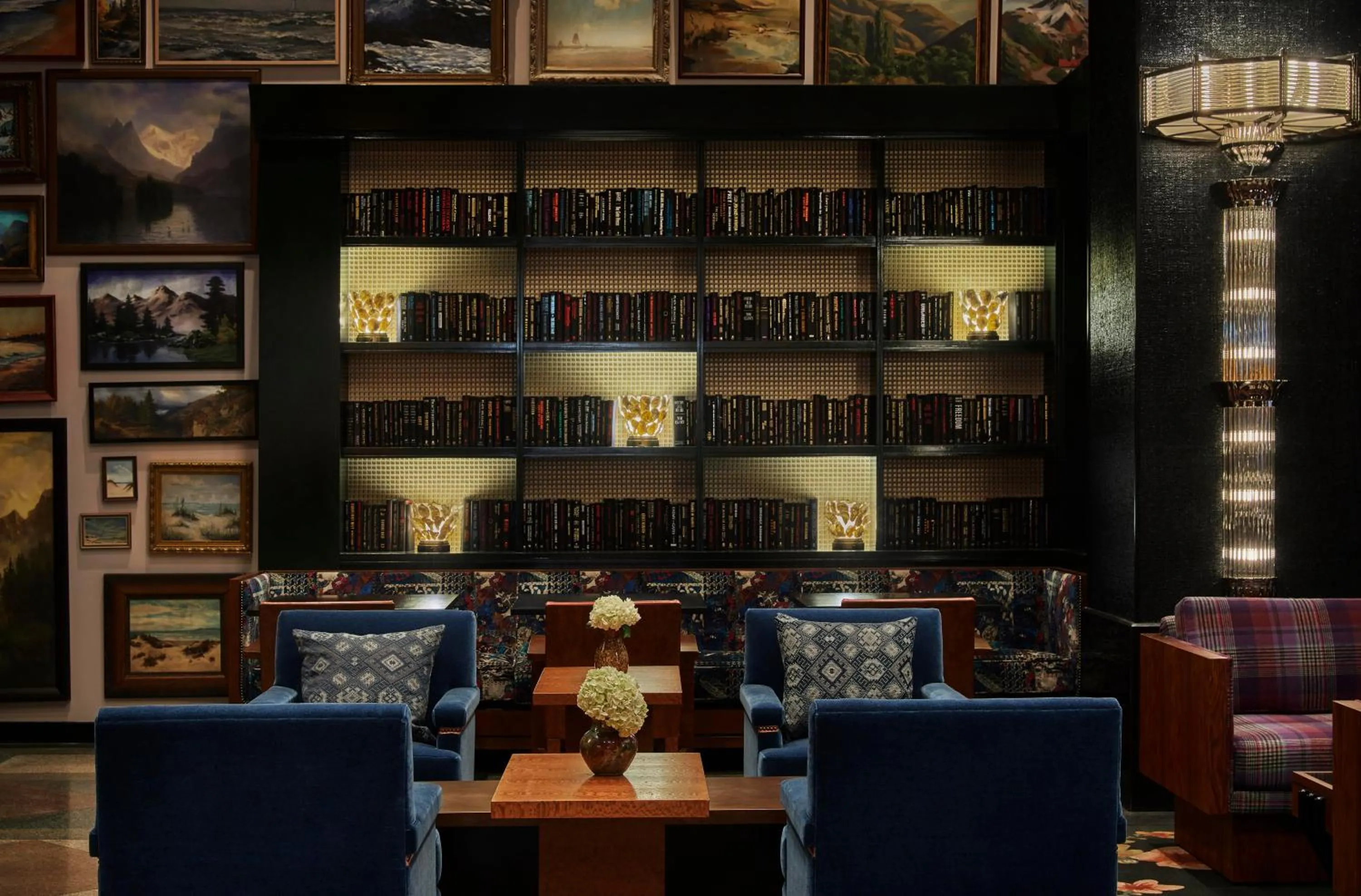 Library in Graduate by Hilton Seattle