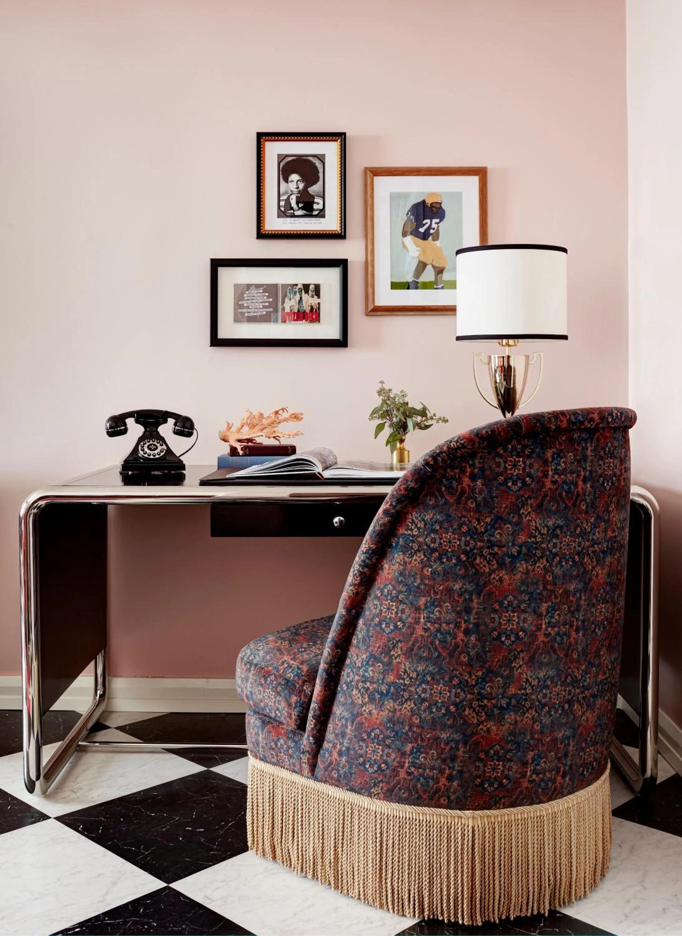 Bedroom in Graduate by Hilton Seattle