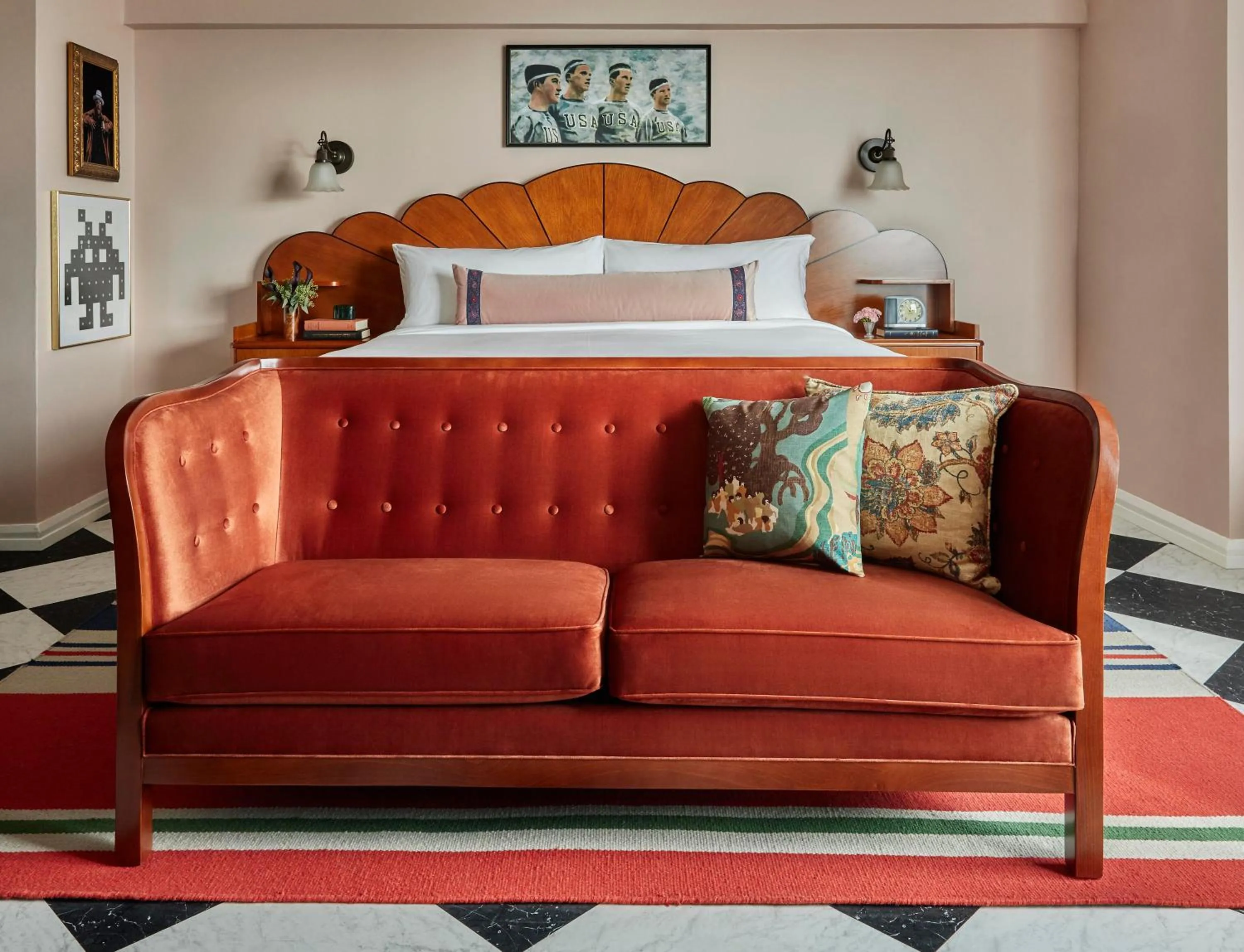 Bedroom in Graduate by Hilton Seattle