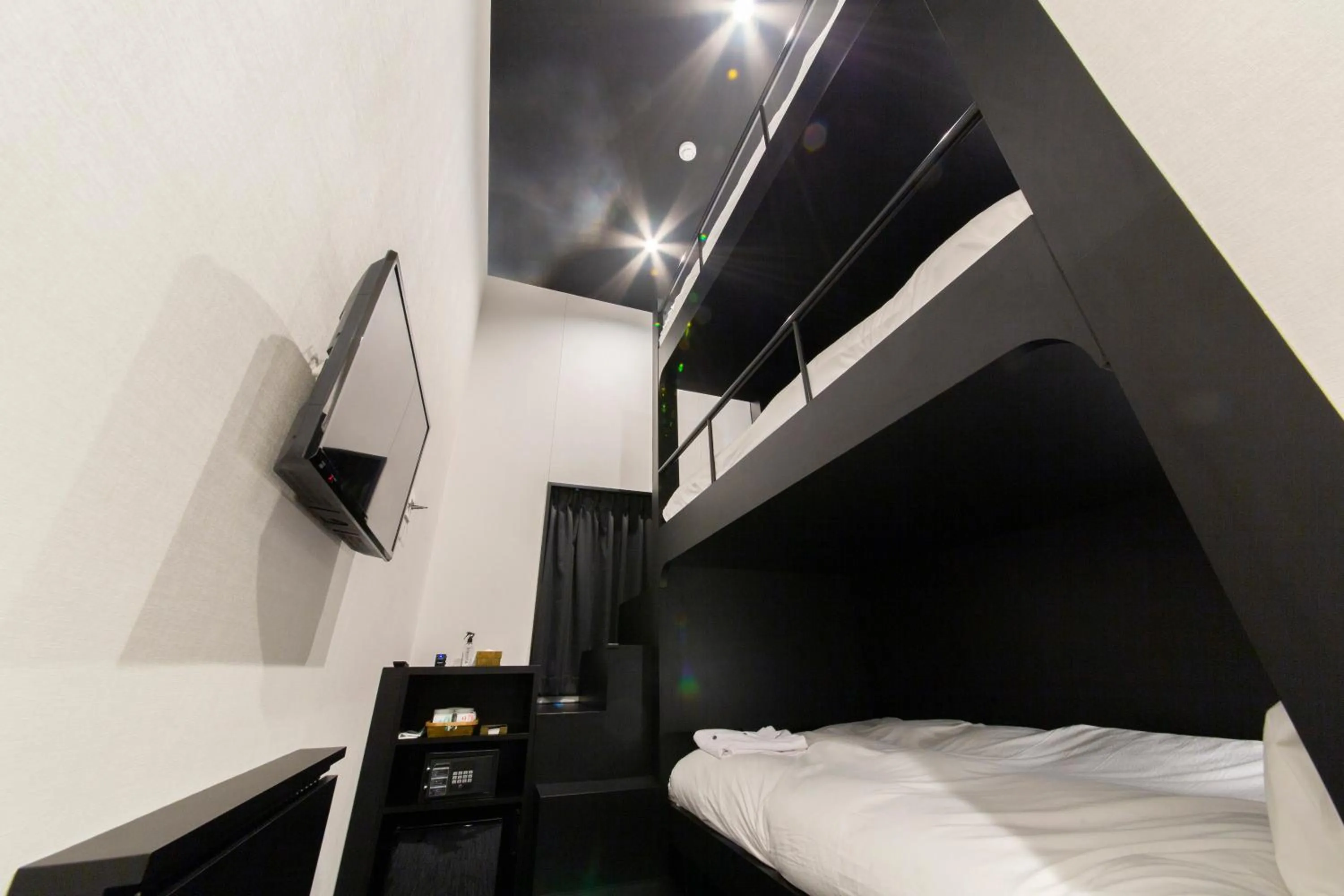 Photo of the whole room, Bed in HOTEL TRAD Replay