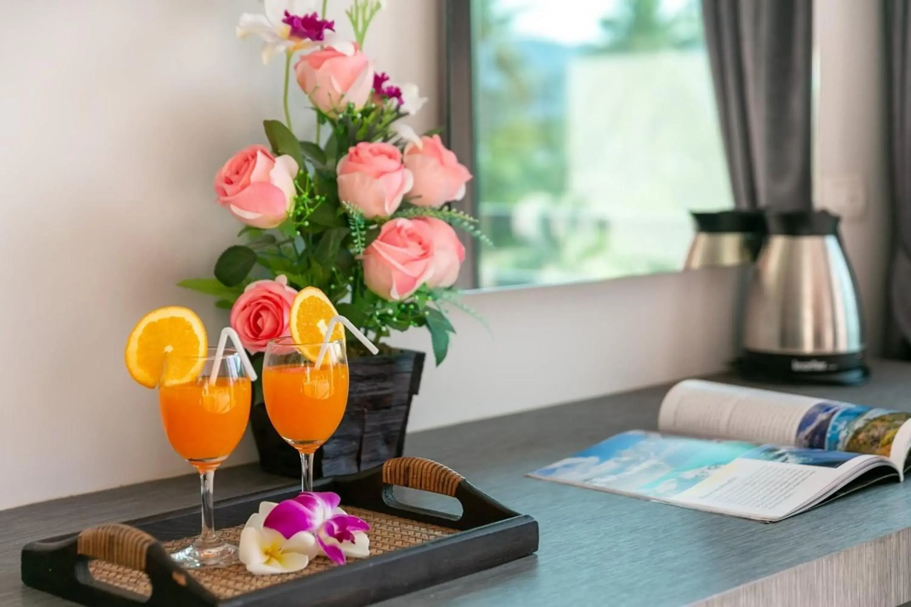 Food and drinks in The Thames Pool Access Resort & Villa - SHA Extra Plus Food and drinks in The Thames Pool Access Resort & Villa - SHA Extra Plus