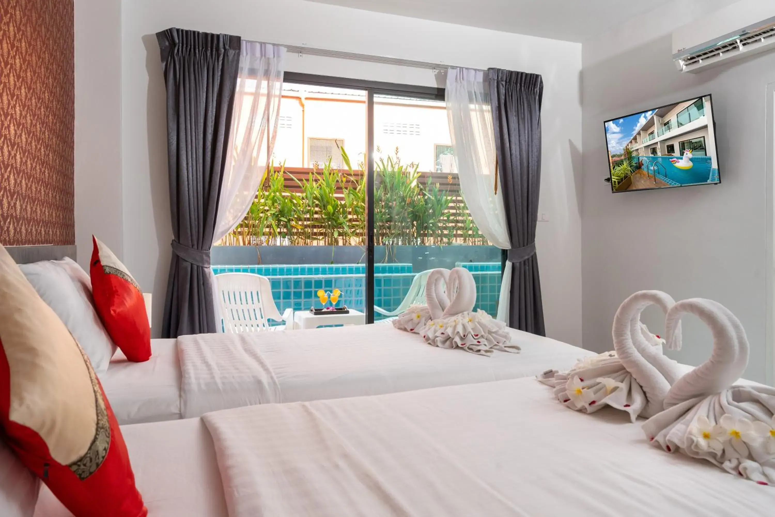 Garden view, Bed in The Thames Pool Access Resort & Villa - SHA Extra Plus Garden view, Bed in The Thames Pool Access Resort & Villa - SHA Extra Plus