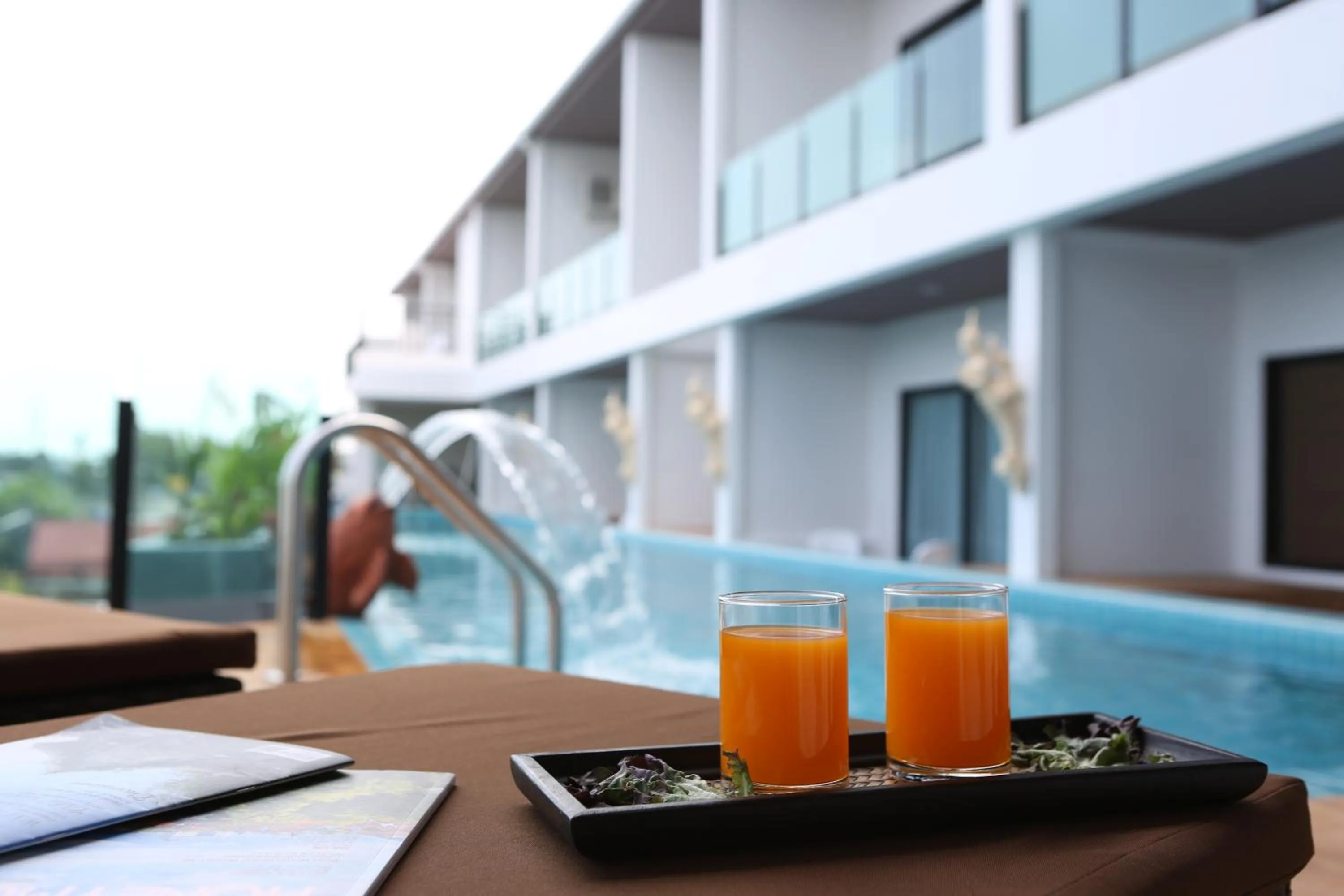 Swimming pool in The Thames Pool Access Resort & Villa - SHA Extra Plus