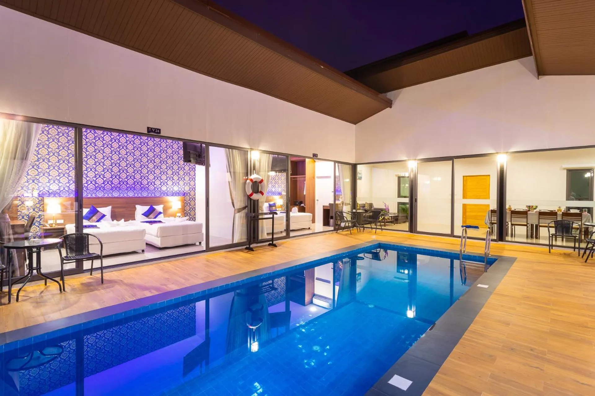 Swimming pool in The Thames Pool Access Resort & Villa - SHA Extra Plus