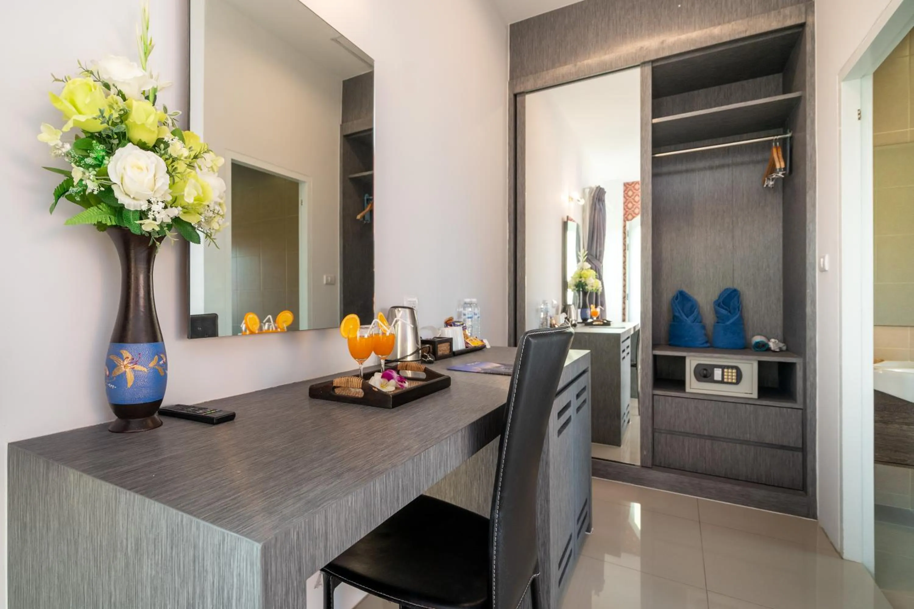 Living room in The Thames Pool Access Resort &amp; Villa - SHA Extra Plus